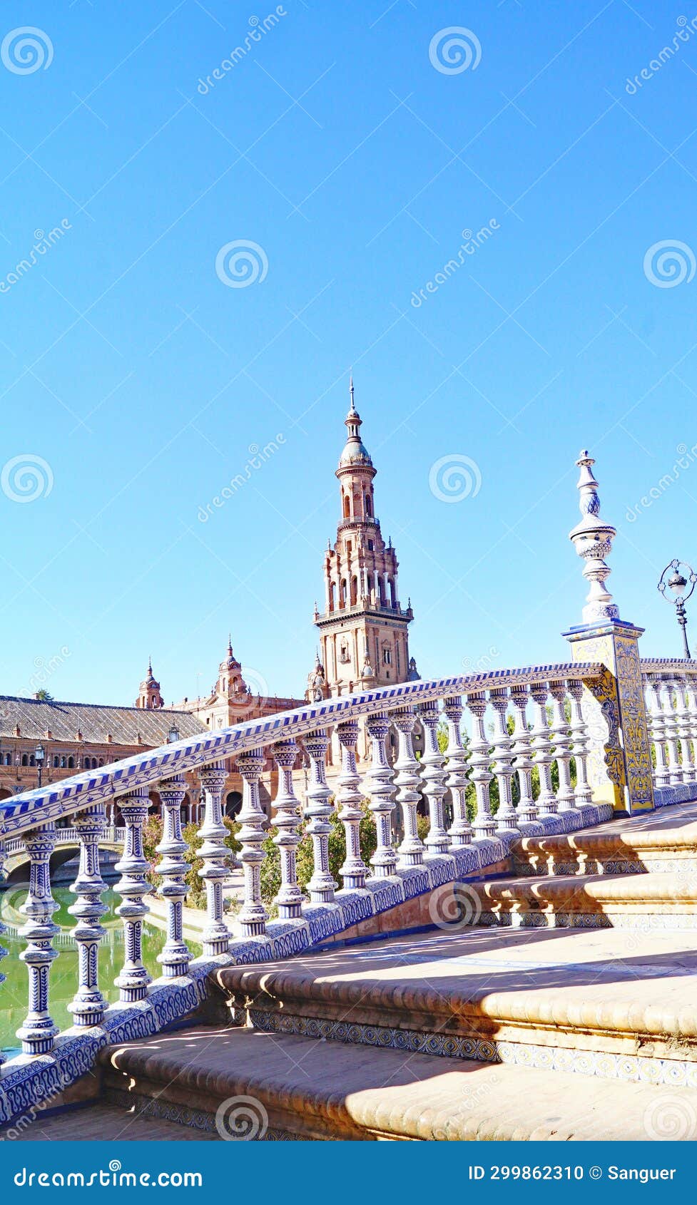 panoramic of plaza espaÃ±a or marÃ­a luisa park square in seville