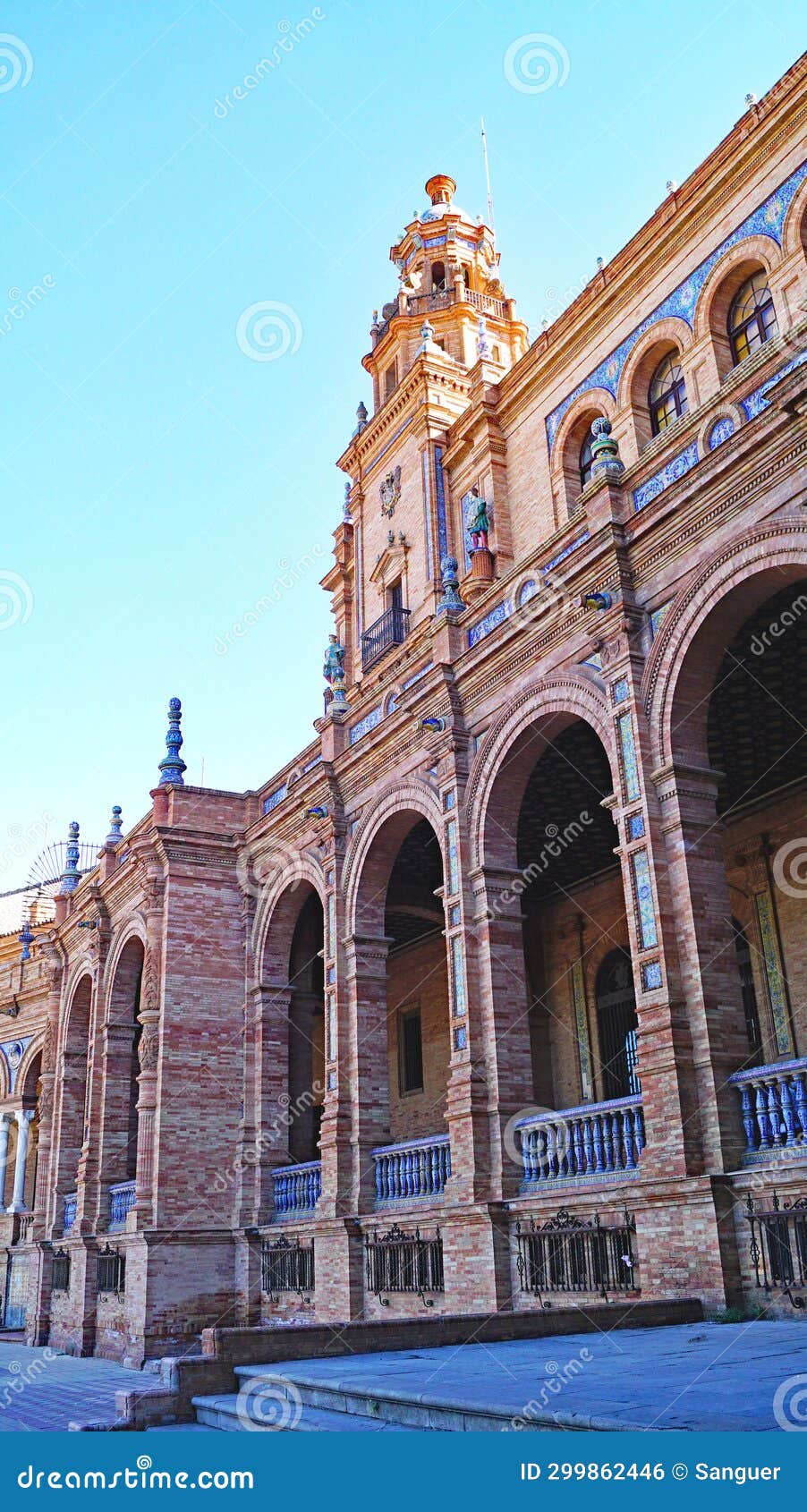 panoramic of plaza espaÃ±a or marÃ­a luisa park square in seville