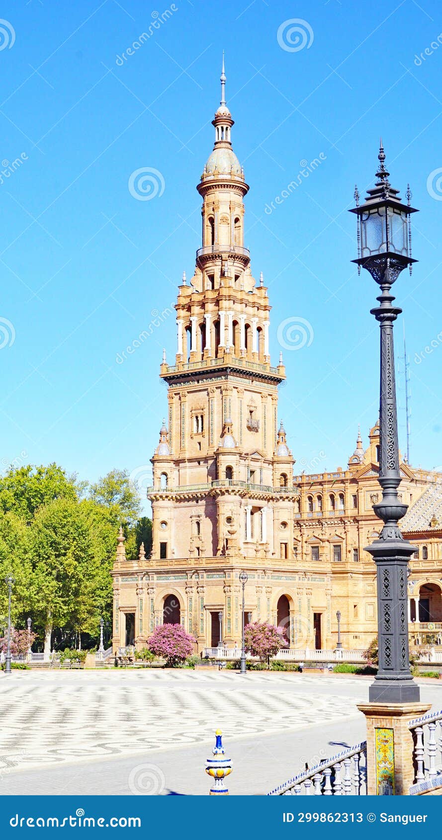 panoramic of plaza espaÃ±a or marÃ­a luisa park square in seville