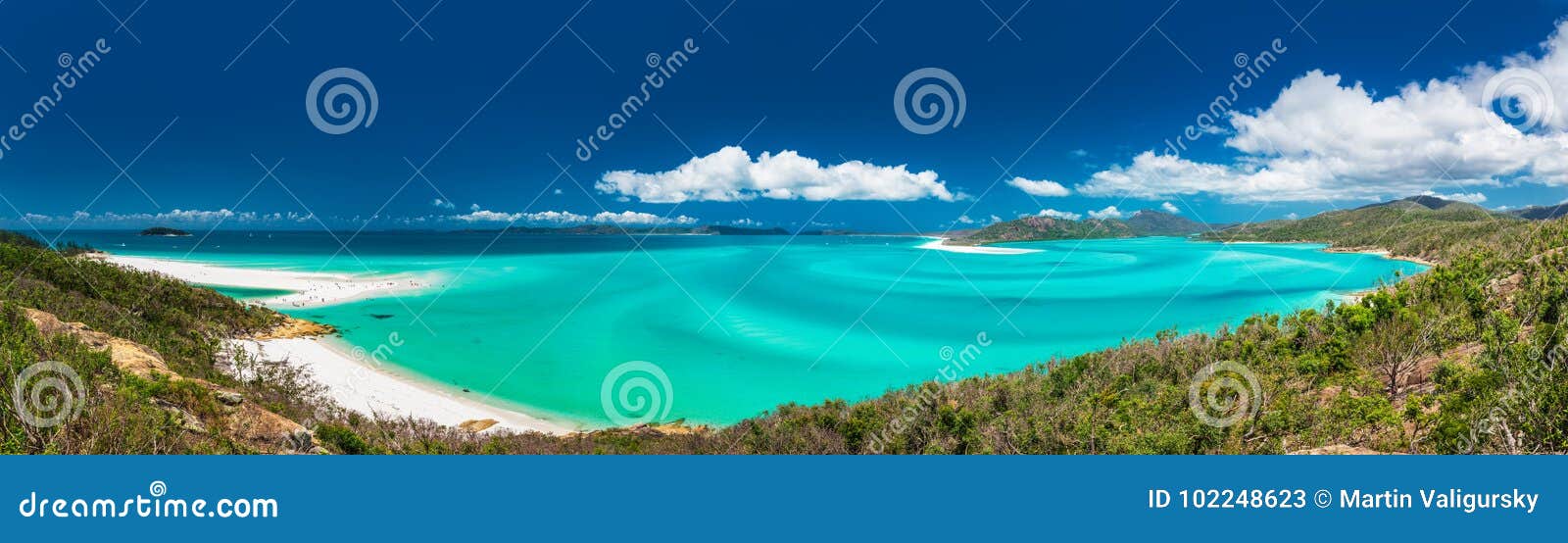 Panoramic View of the Amazing Whitehaven Beach in the Whitsunday Stock ...