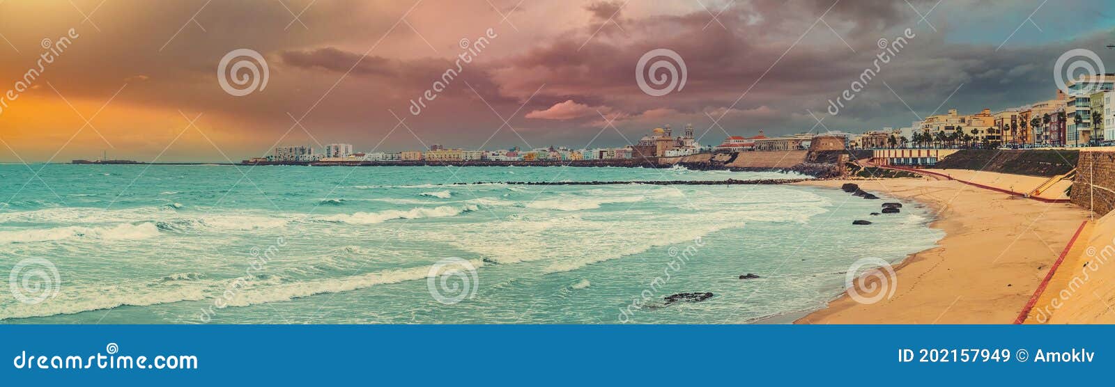 panoramic view of cadiz townscape during sunset. spain