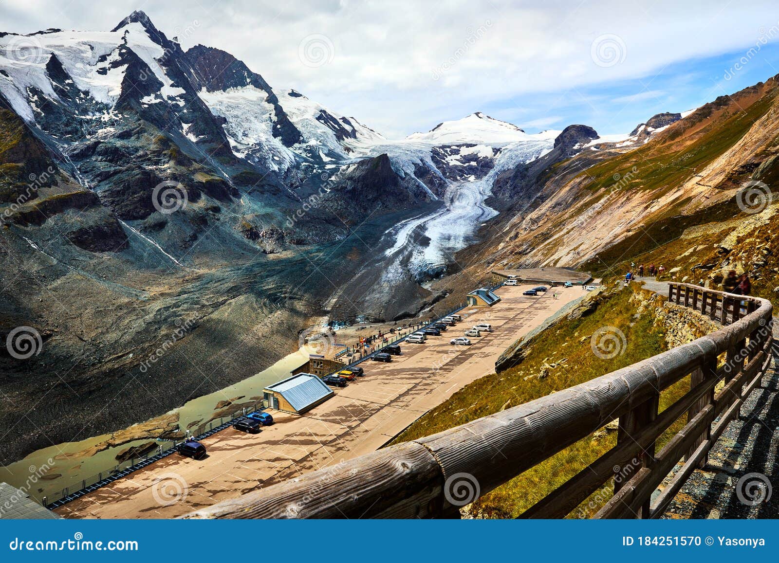 panoramic view at pasterze glacier grossglockner