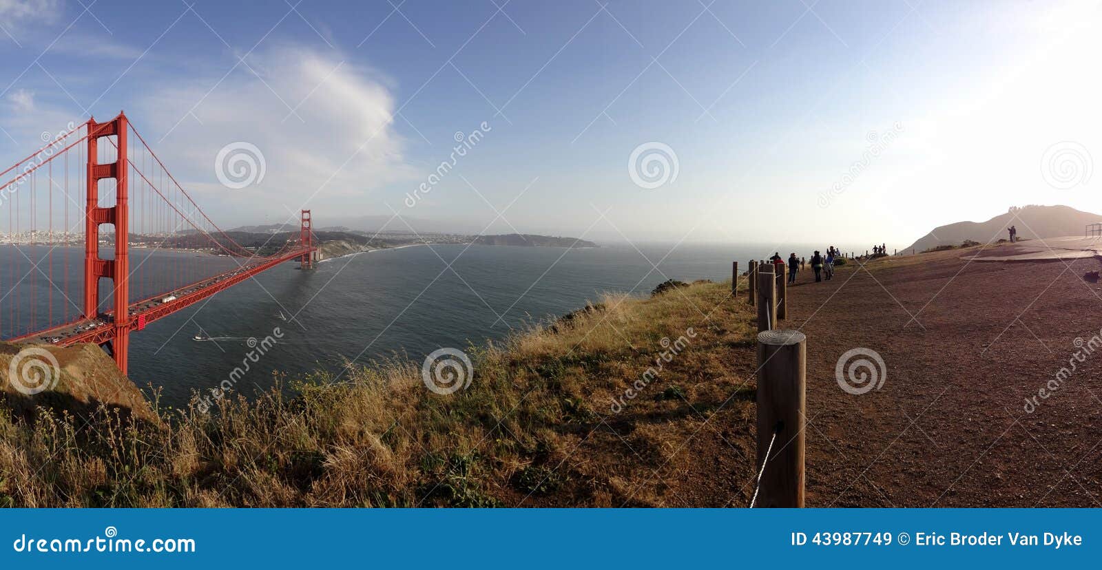 Panorámico de puente Golden Gate y de San Francisco Cityscape, tomado de las colinas de Marin Headlands