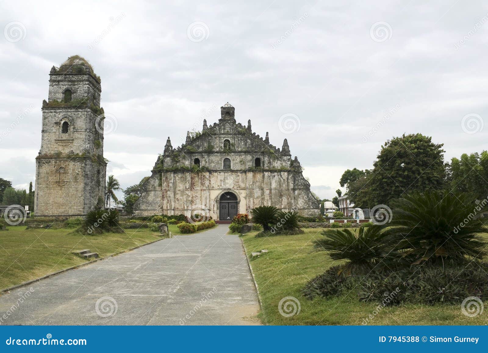 paoay colonial era church philippines