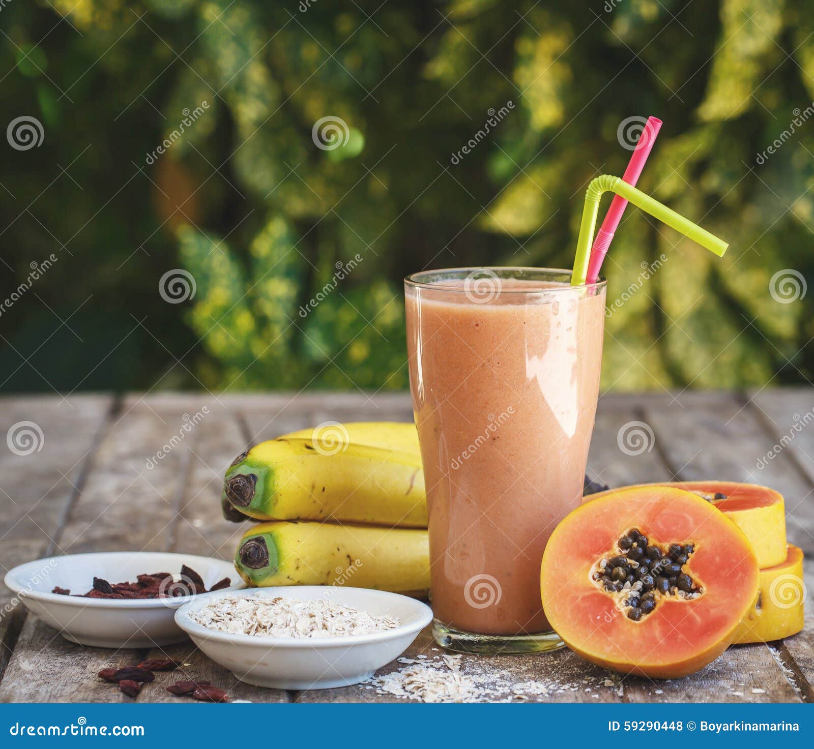 Papaya Smoothie with Fresh Banana Stock Photo - Image of lemon, fresh ...