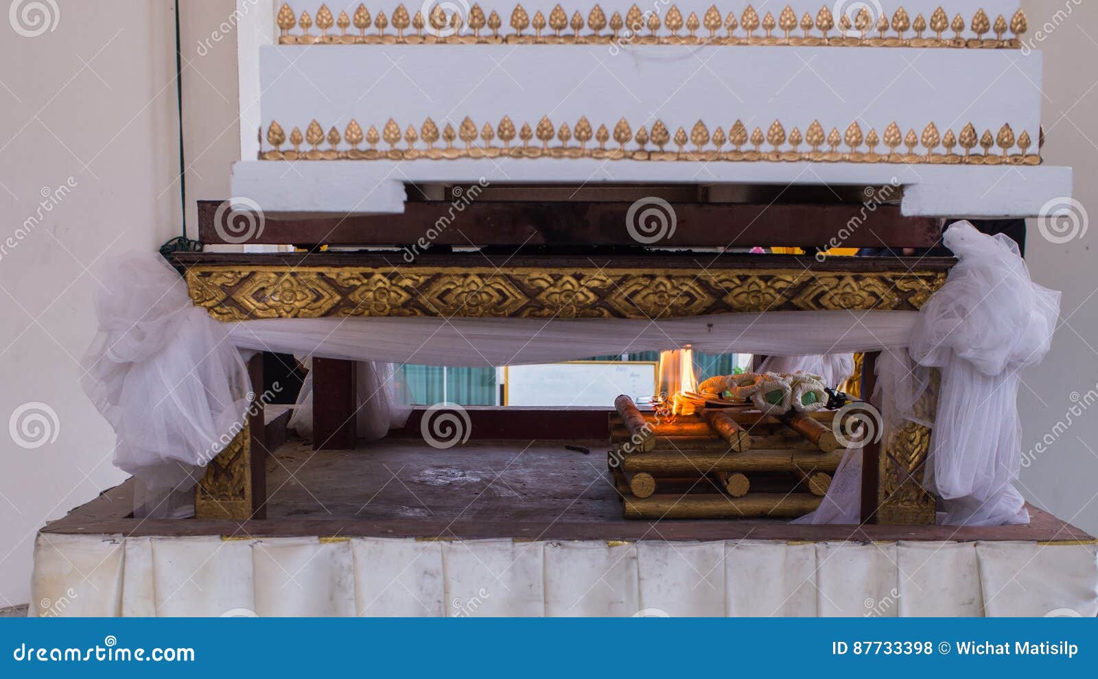 Paper Flowers Burn the Coffin Stock Photo Image of cremate, design