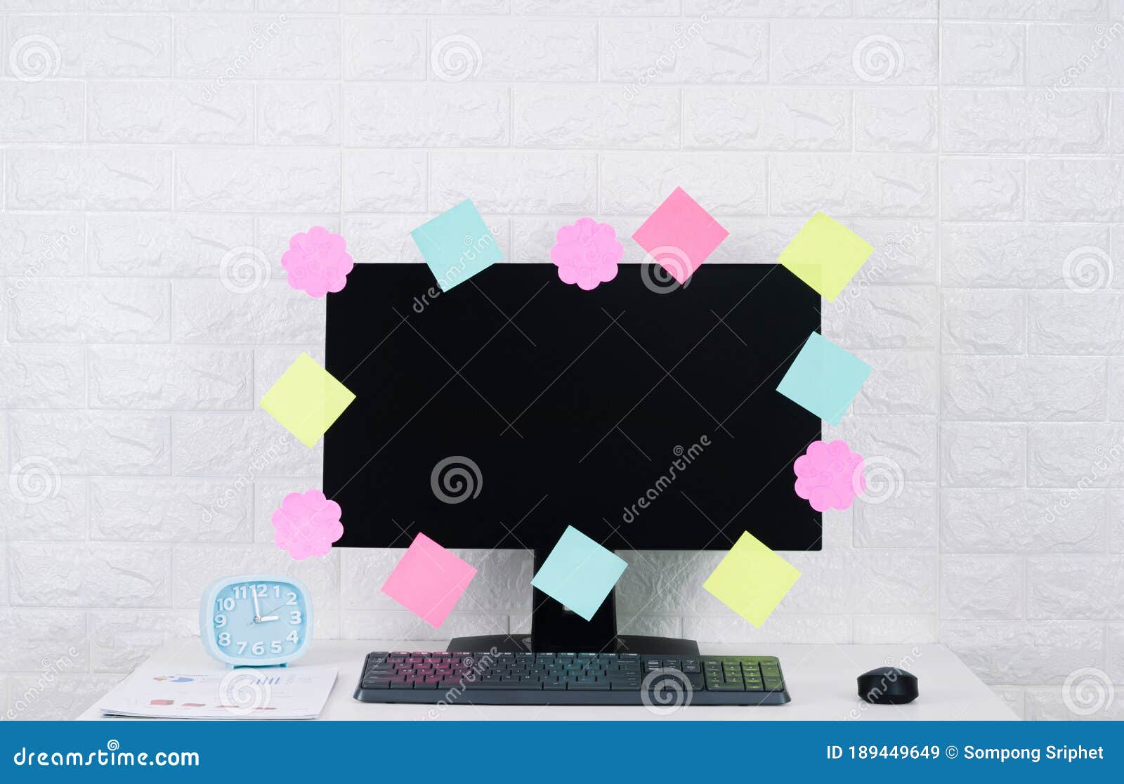post it notes on computer post it notes on computer