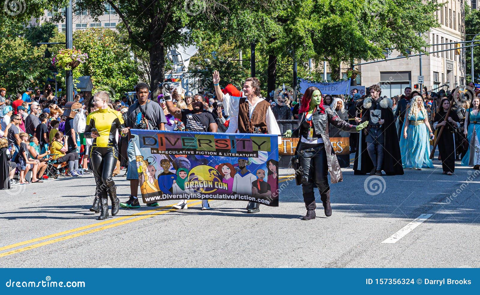 Parade DragonCon 2019 à Atlanta. ATLANTA, GÉORGIE - 31 août 2019 : Le défilé annuel DragonCon attire plus de 30 000 participants et deux fois plus de spectateurs