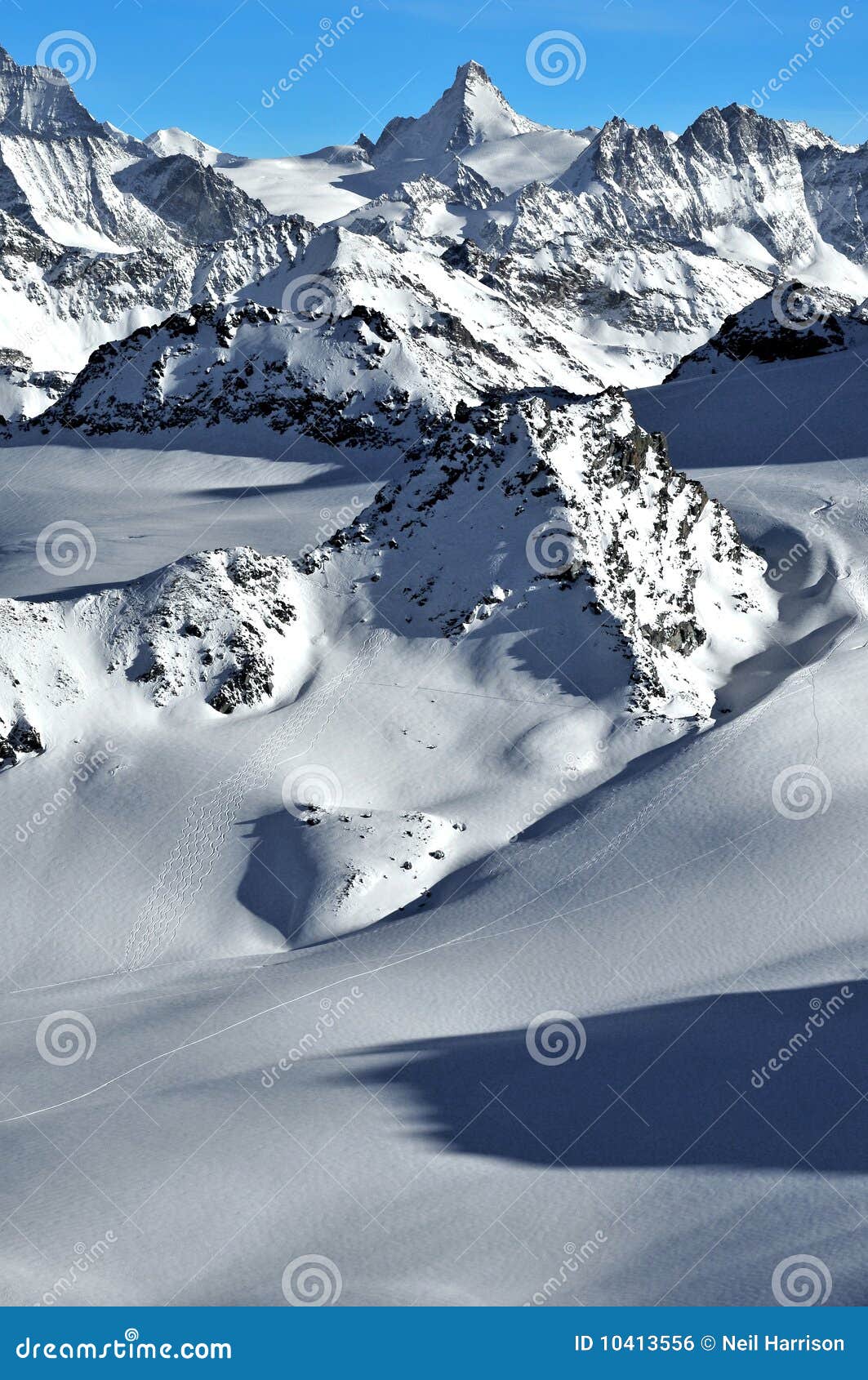 Paradis de montagne photo stock. Image du switzerland 10413556