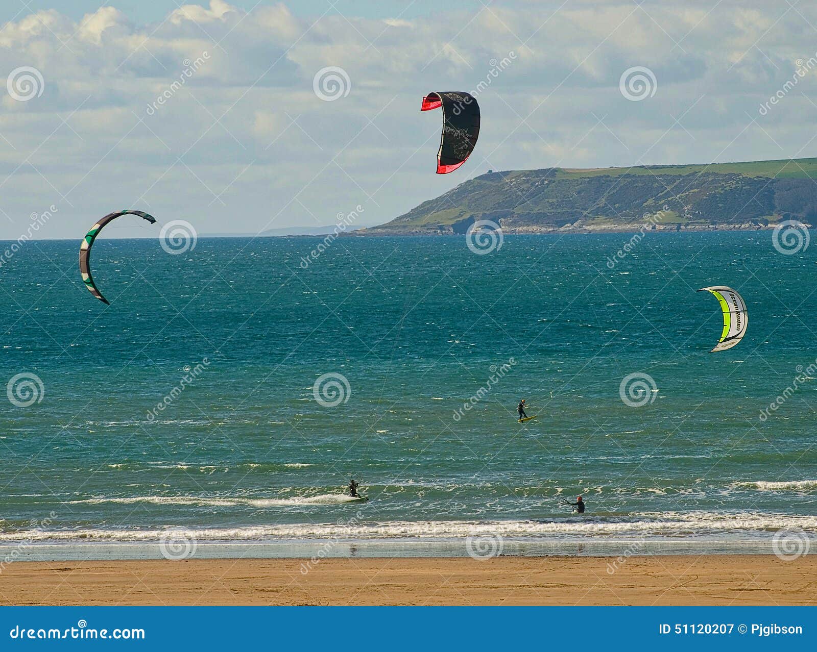 Parasail Surfing editorial photography. Image of surfing 51120207