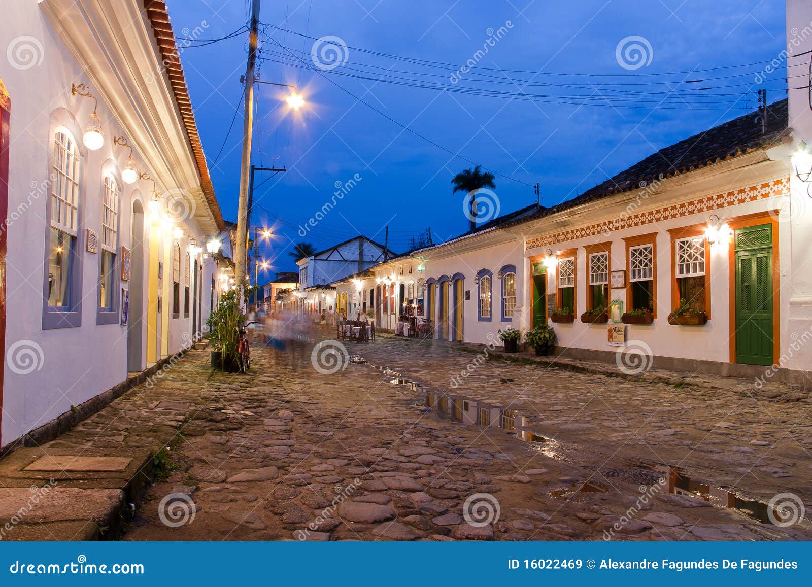 paraty historical city at night