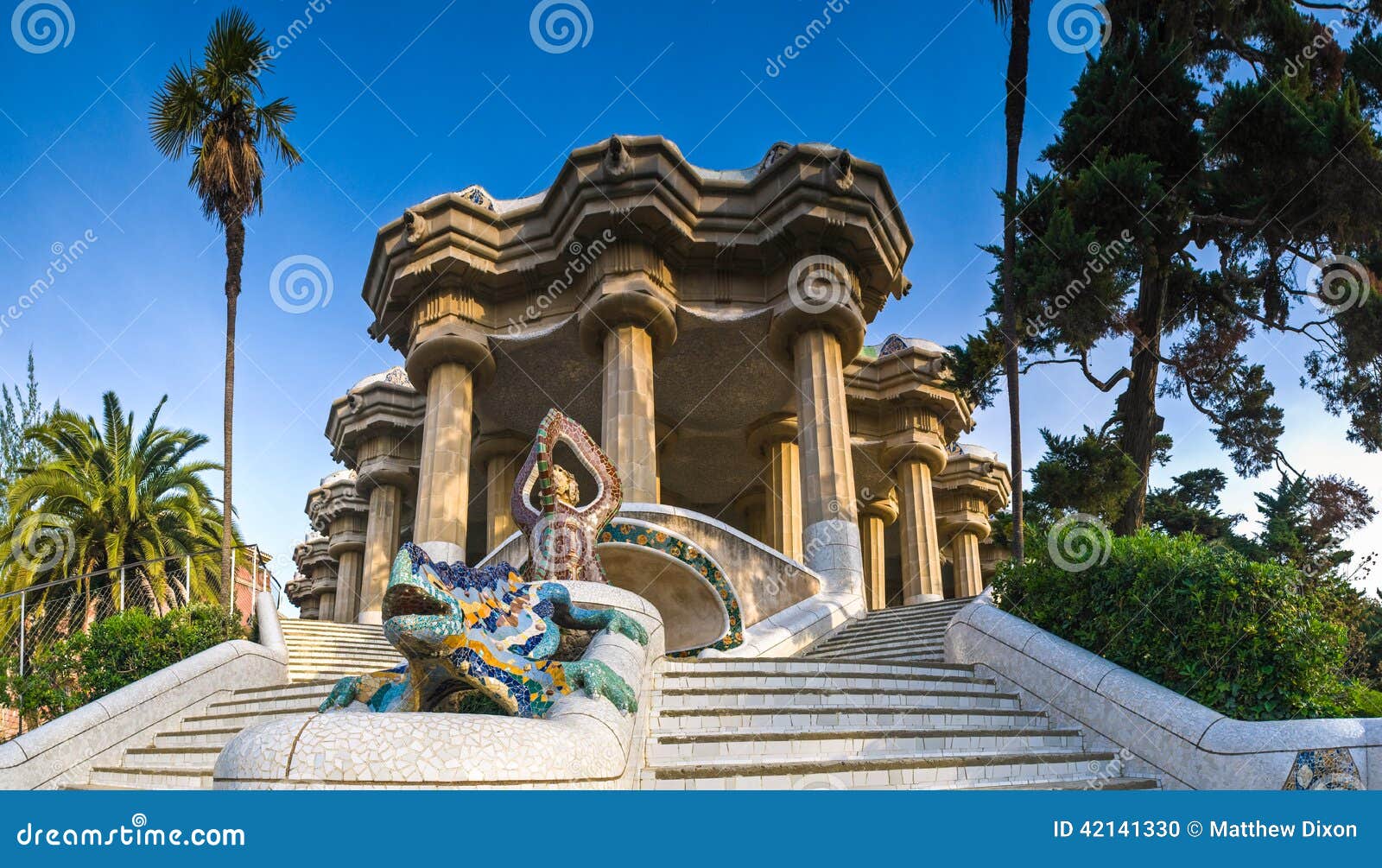 parc guell, barcelona