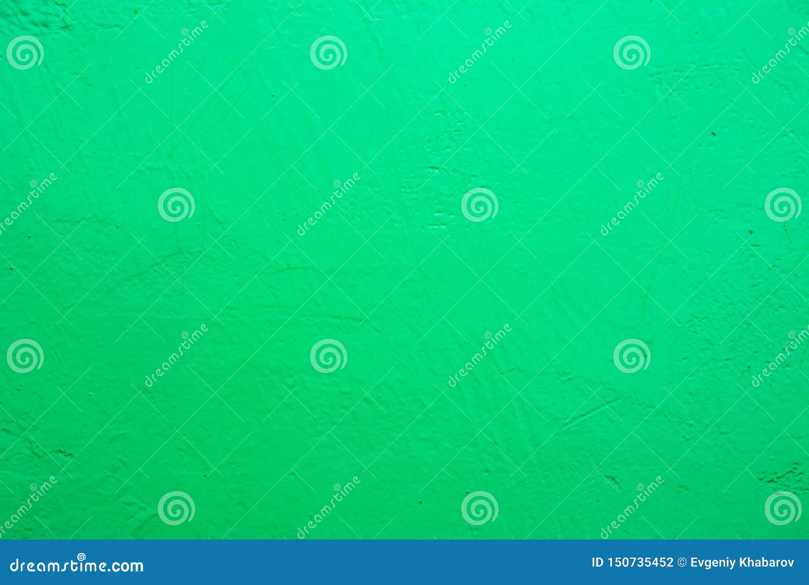 Parede pintada na textura azul A textura sem emenda de um claro empalidece - o muro de cimento verde abstraia o fundo