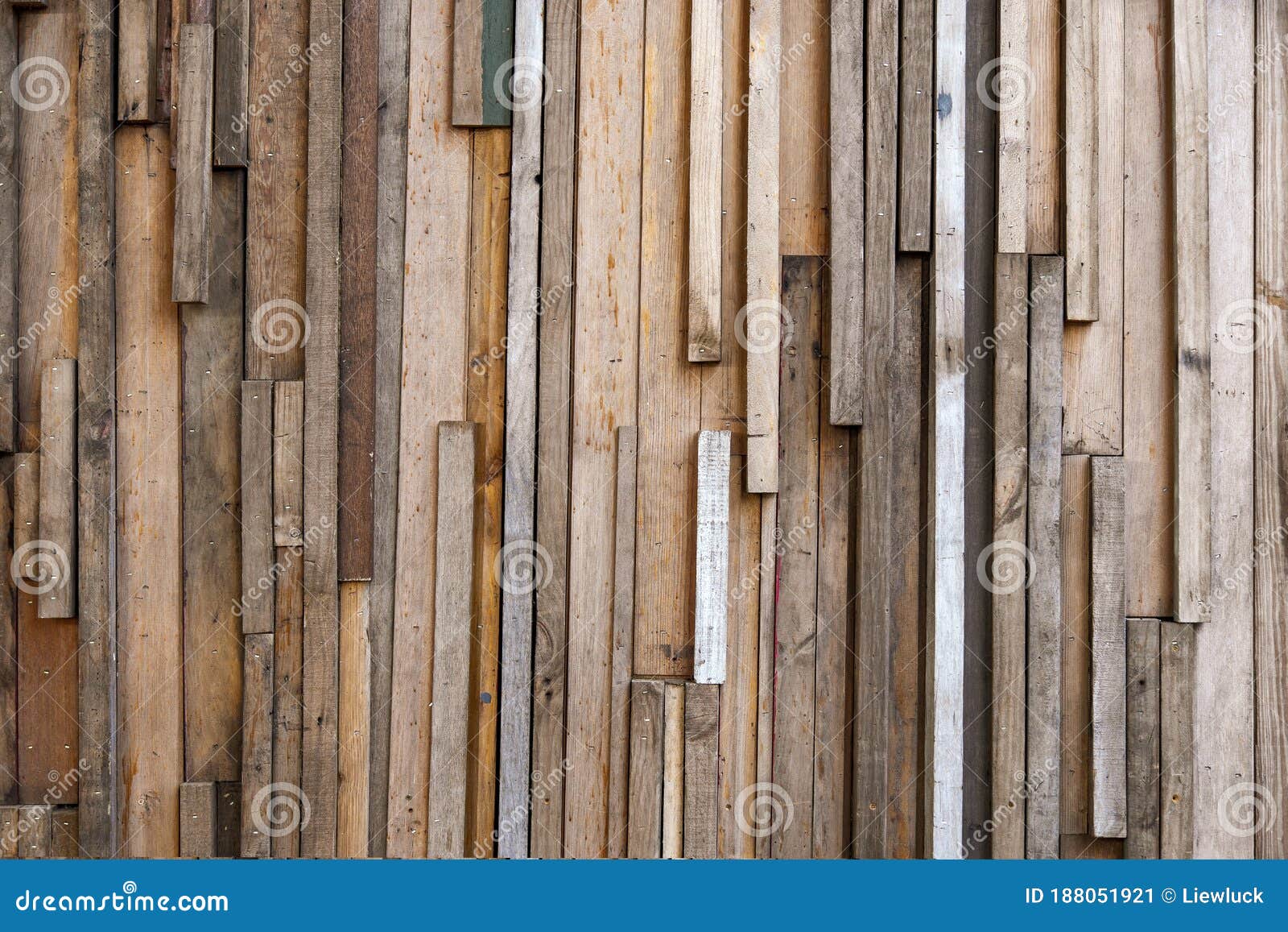 Timberchic Tablas de madera de río reciclada para pared, aplicación fácil,  solo pelar y pegar.