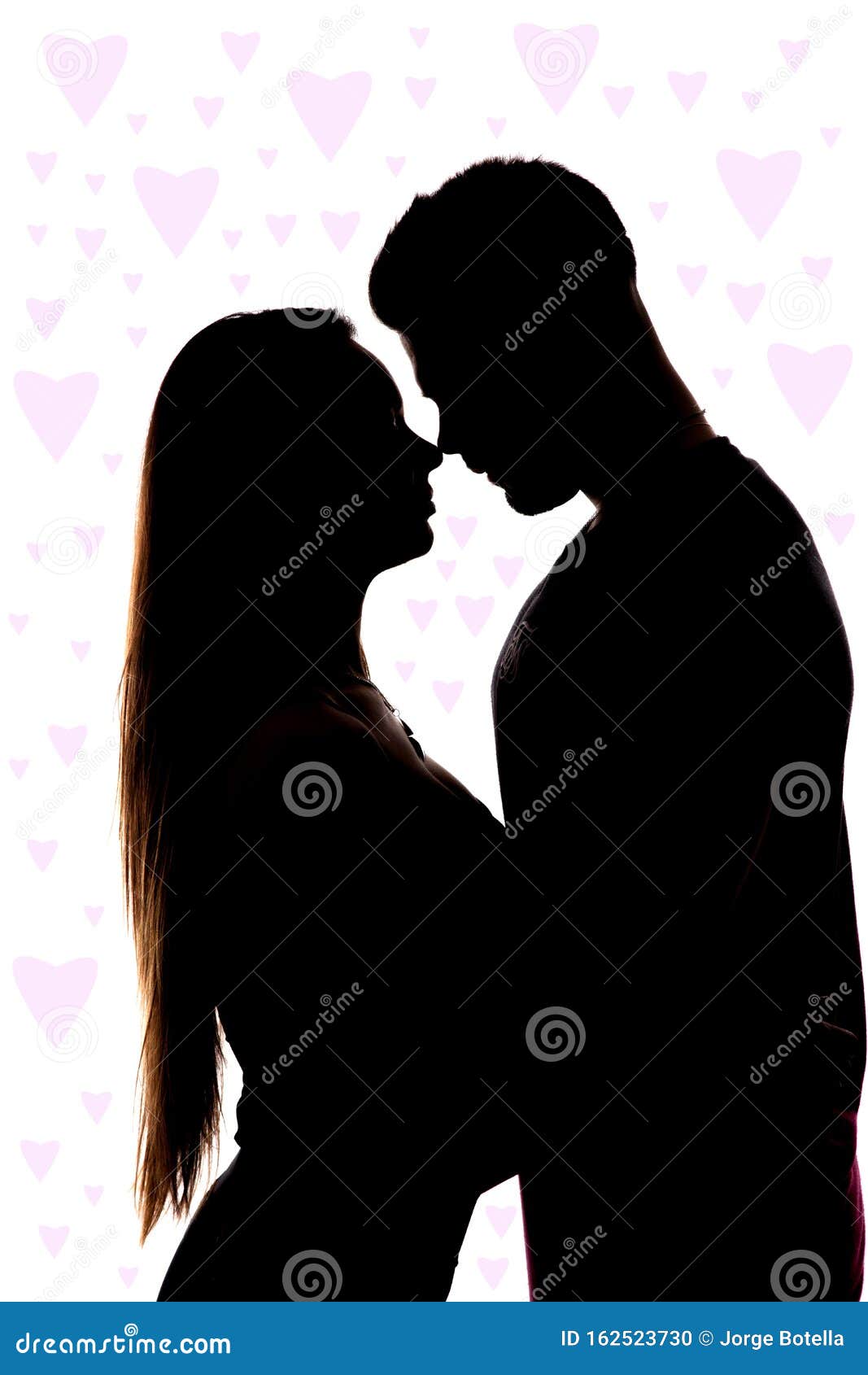 Pareja Heterosexual, Enamorada Y Abrazada, Foto de archivo - Imagen de  abrazado, amor: 162523730