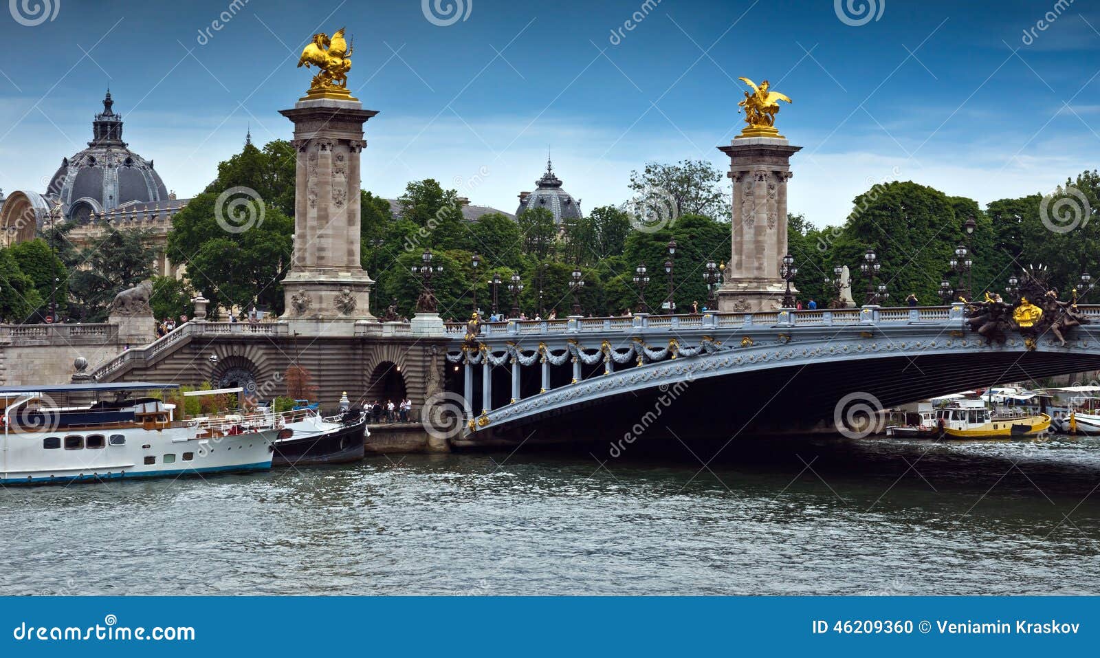 Parigi - Ponte Di Alexandre III Immagine Editoriale - Immagine di ...