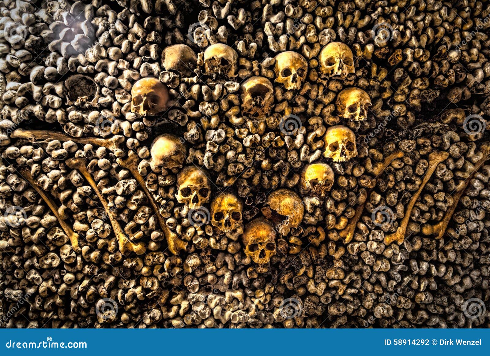 paris-catacombs-dead-1