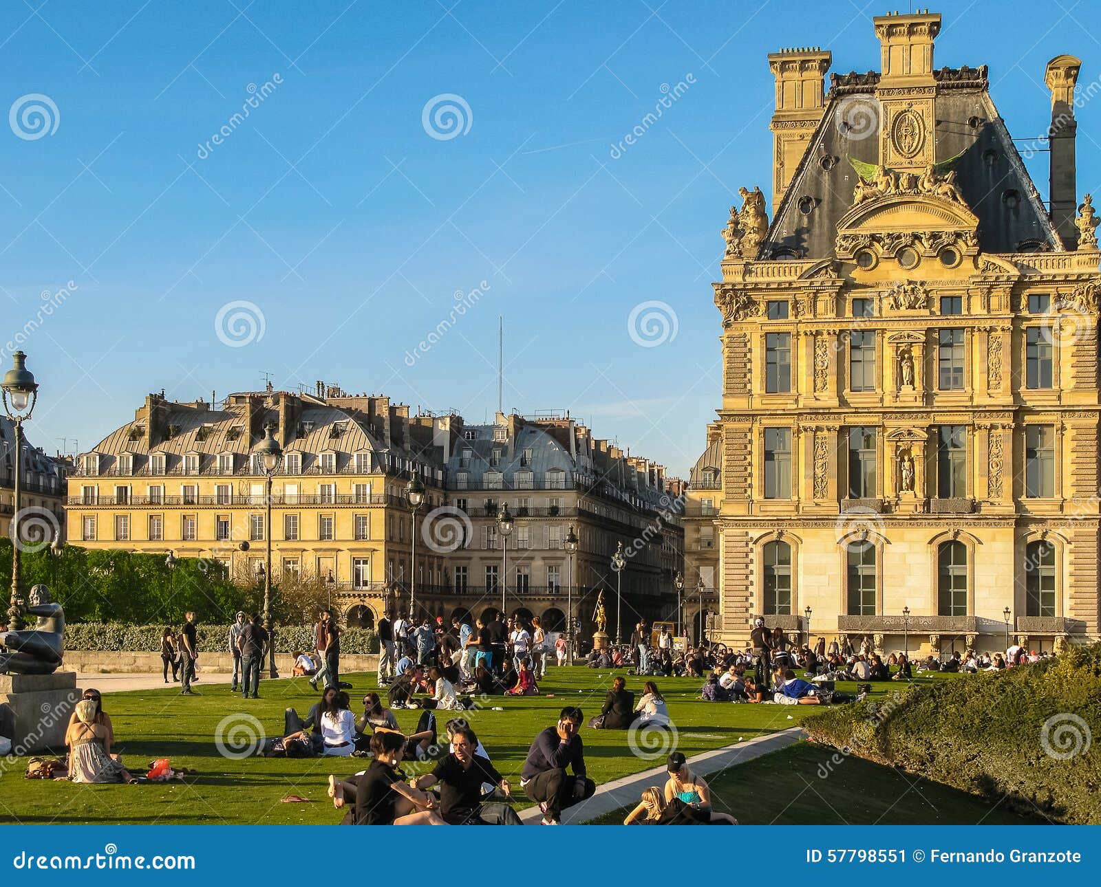 Paris Coucher Du Soleil Au Jardin Du Musée Des Arts