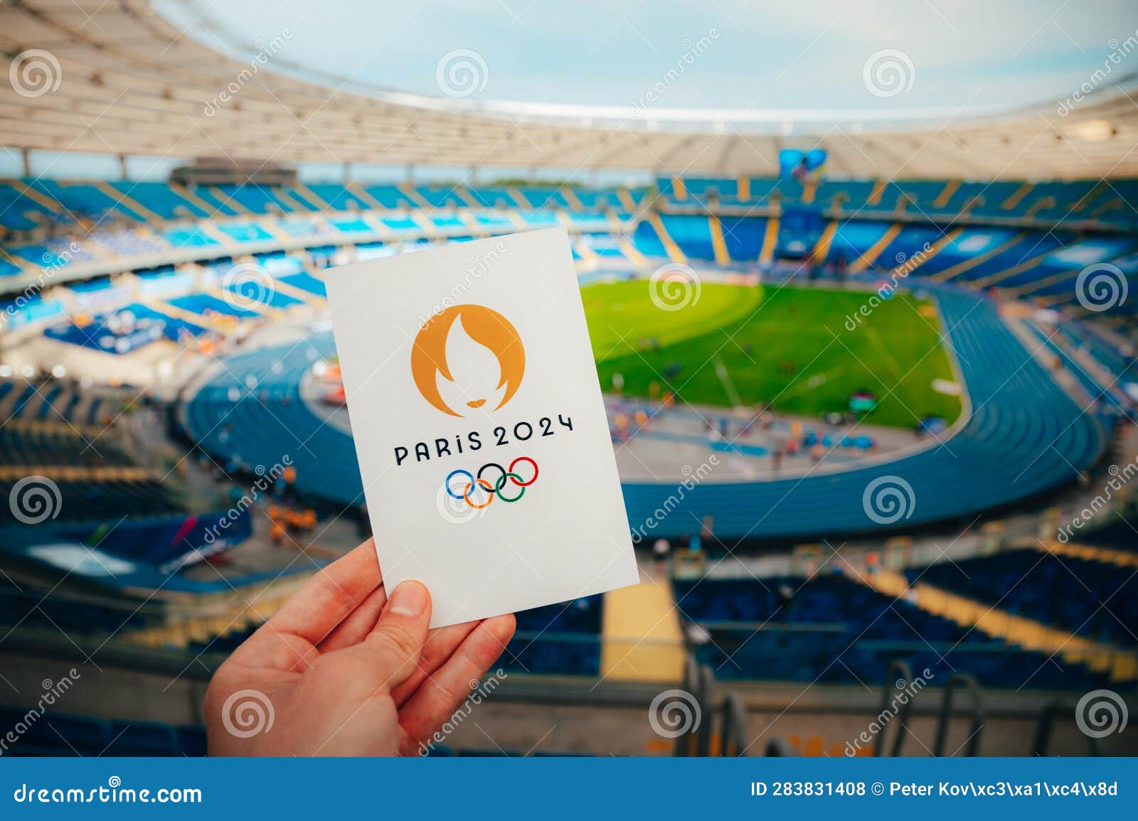 Paris France 7 De Julho De 2023 : ícone Dos Jogos Olímpicos De Verão Paris  2024, Realizado Pelo Atleta. Estádio Olímpico Moderno a Foto de Stock  Editorial - Imagem de jogo, ouro: 283831408