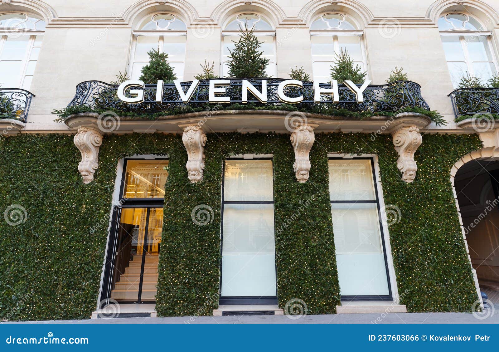 givenchy store paris