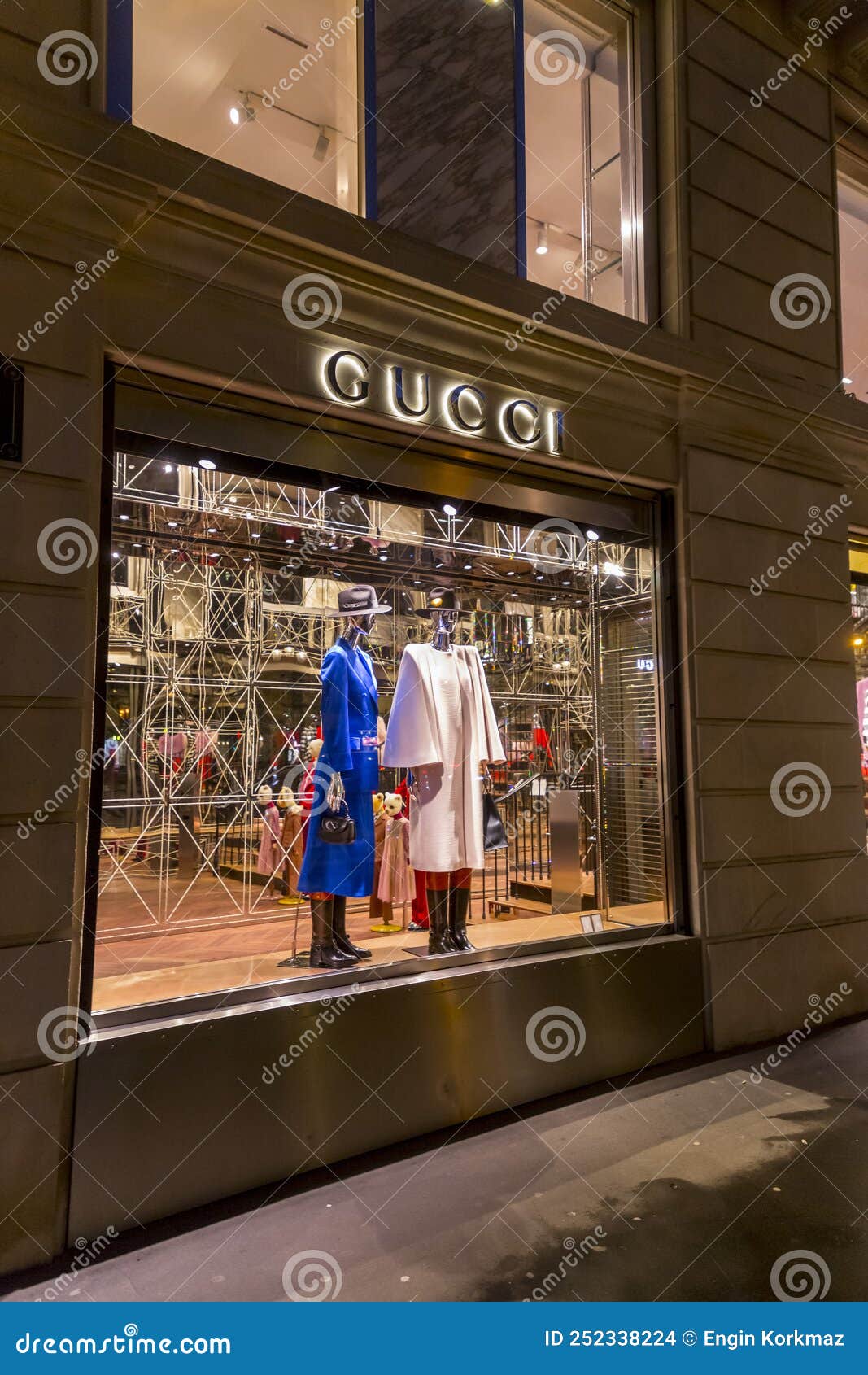 Facade of a Italian fashion Gucci store, shop, in Paris France Stock Photo  - Alamy