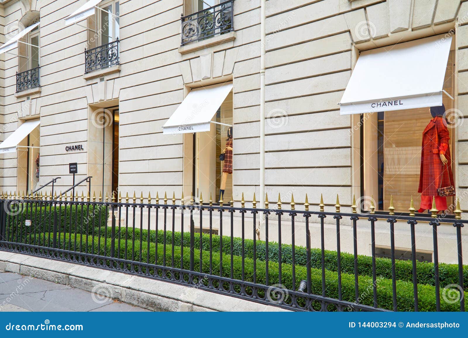 Chanel Fashion Luxury Store in Avenue Montaigne in Paris, France Editorial Stock Image - Image of design, company: 144003294 Chanel Fashion Luxury Store in Avenue Montaigne in Paris, France Editorial Stock Image - Image of design, company: 144003294