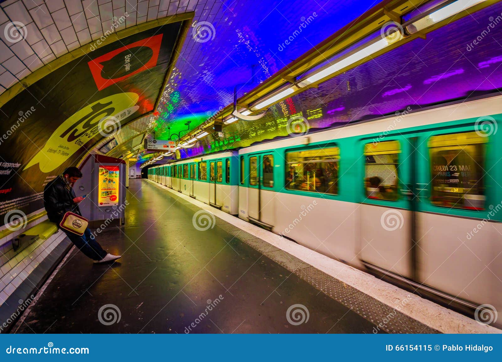 Paris, France - June 1, 2015: Metropolitain Subway Metro Station, Train  Rapidly Passing by Platform with Cool Neon Editorial Image - Image of  metropolitan, public: 66154115