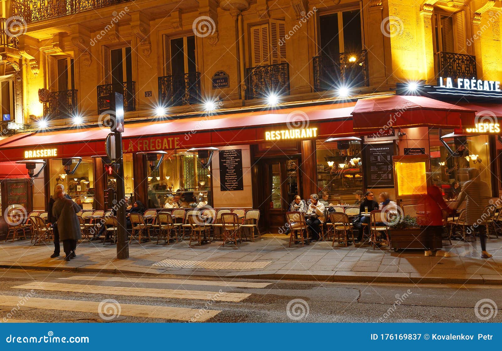 Located in the 7th Arrondissement, in the City Epicentre, Restaurant La ...