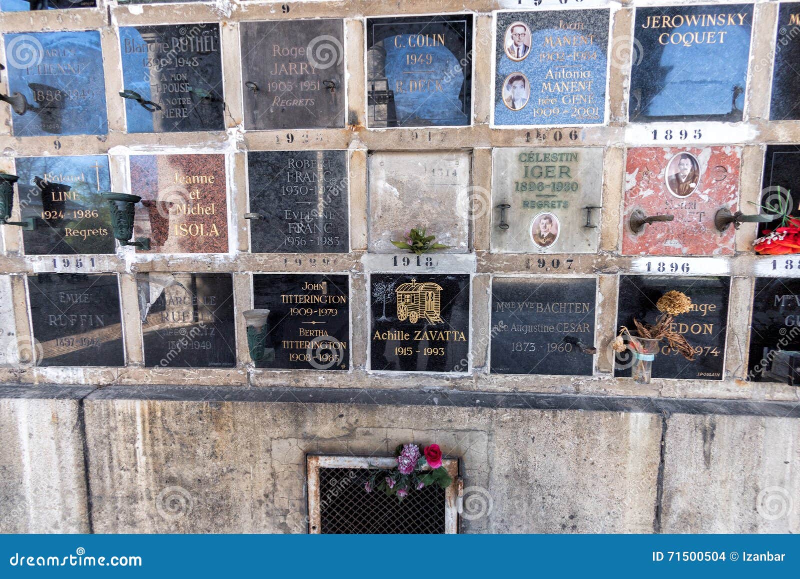 PARIS, FRANCE - MAY 2, 2016: Achille Zavatta Circus Clown Grave in Pere ...