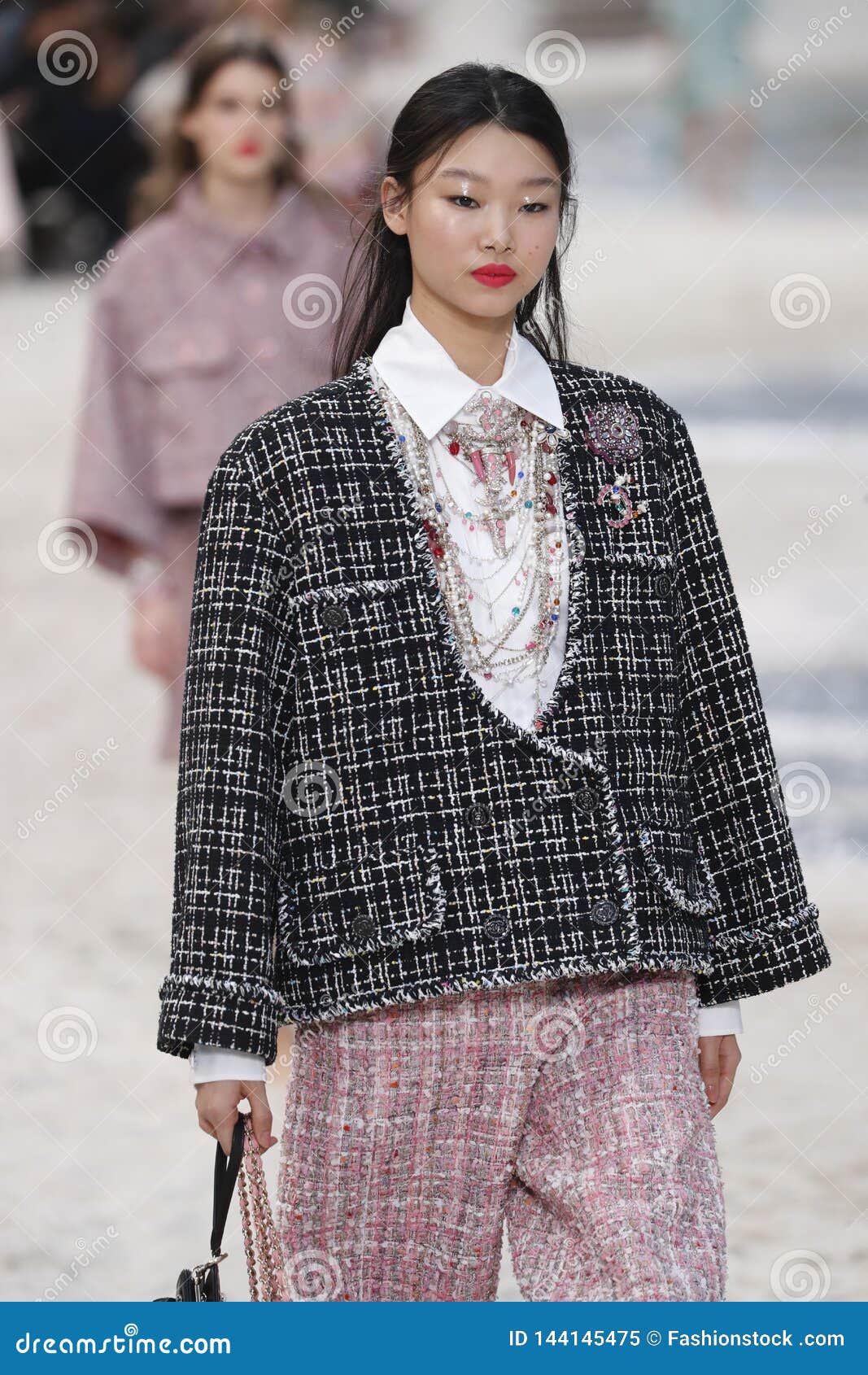 A Model Walks the Runway during the Chanel Show As Part of the Paris Fashion  Week Womenswear Spring/Summer 2019 Editorial Image - Image of ready, show:  144145475