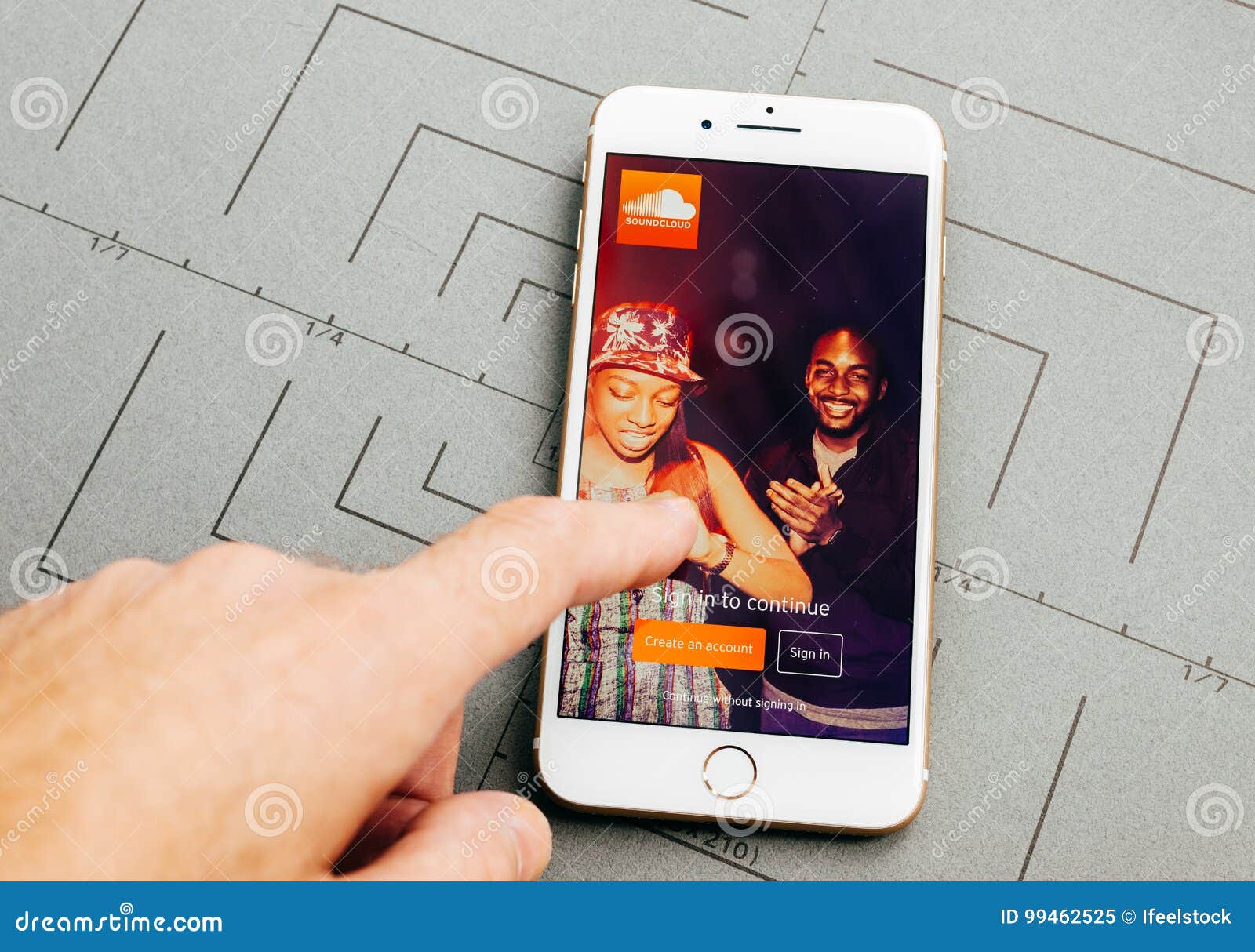Sound Cloud App On Iphone 7 Plus The Application Software Editorial Image Image Of Media Digital Sound Cloud App On Iphone 7 Plus The Application Software Editorial Image Image Of Media Digital