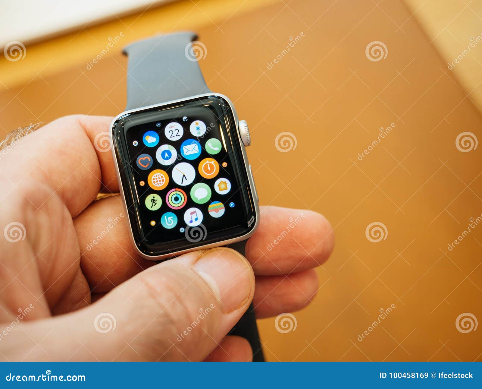 New Apple Watch Series 3 Home Screen Apple Watch Editorial Stock Image - Image of holding