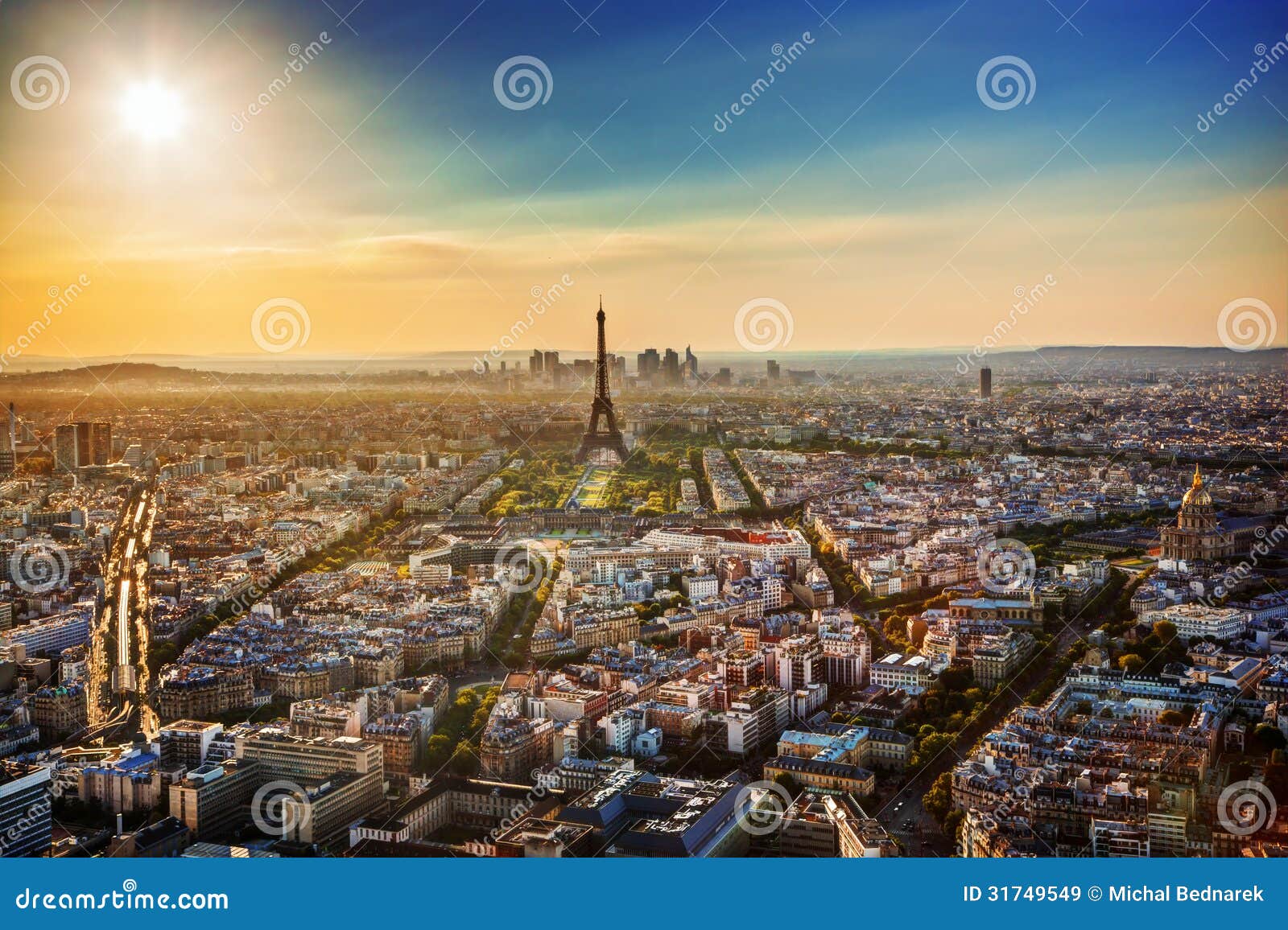 paris, france at sunset. eiffel tower