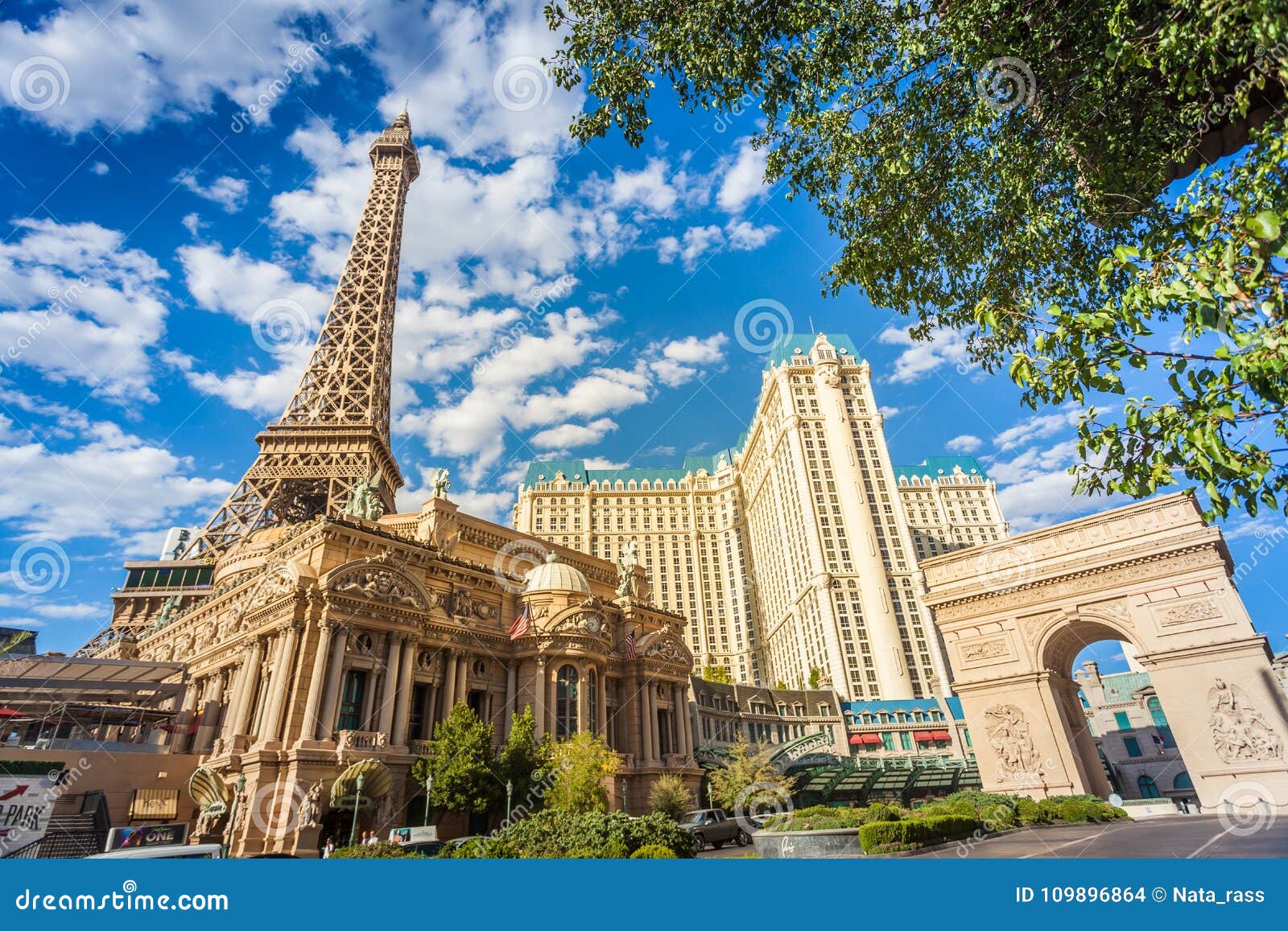 The Paris Las Vegas hotel and casino, replica of the Eiffel Tower and Arch  of Triumph of the Star Stock Photo - Alamy