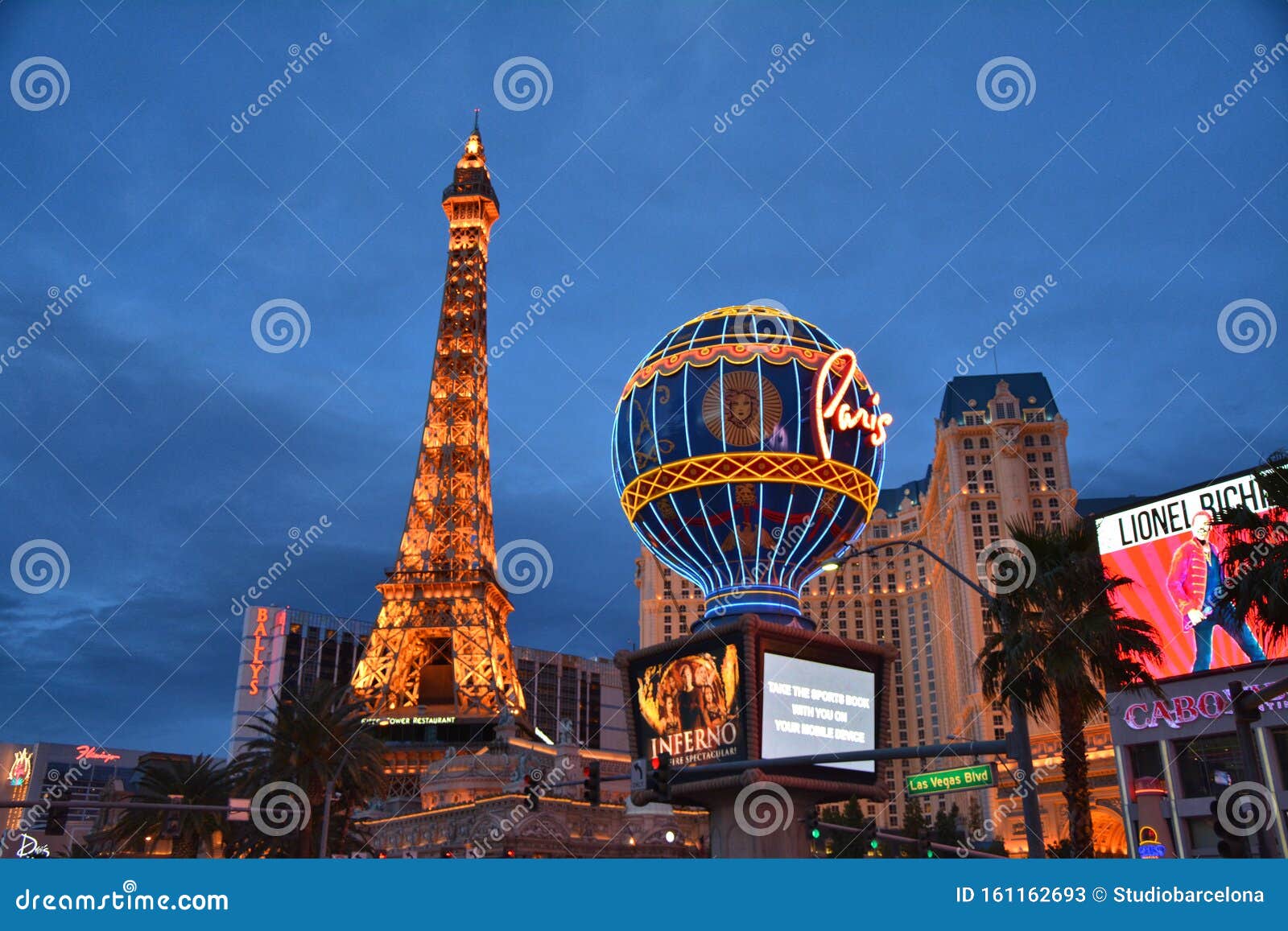 Paris Las Vegas Hotel & Casino Night Lights Exterior View Editorial ...