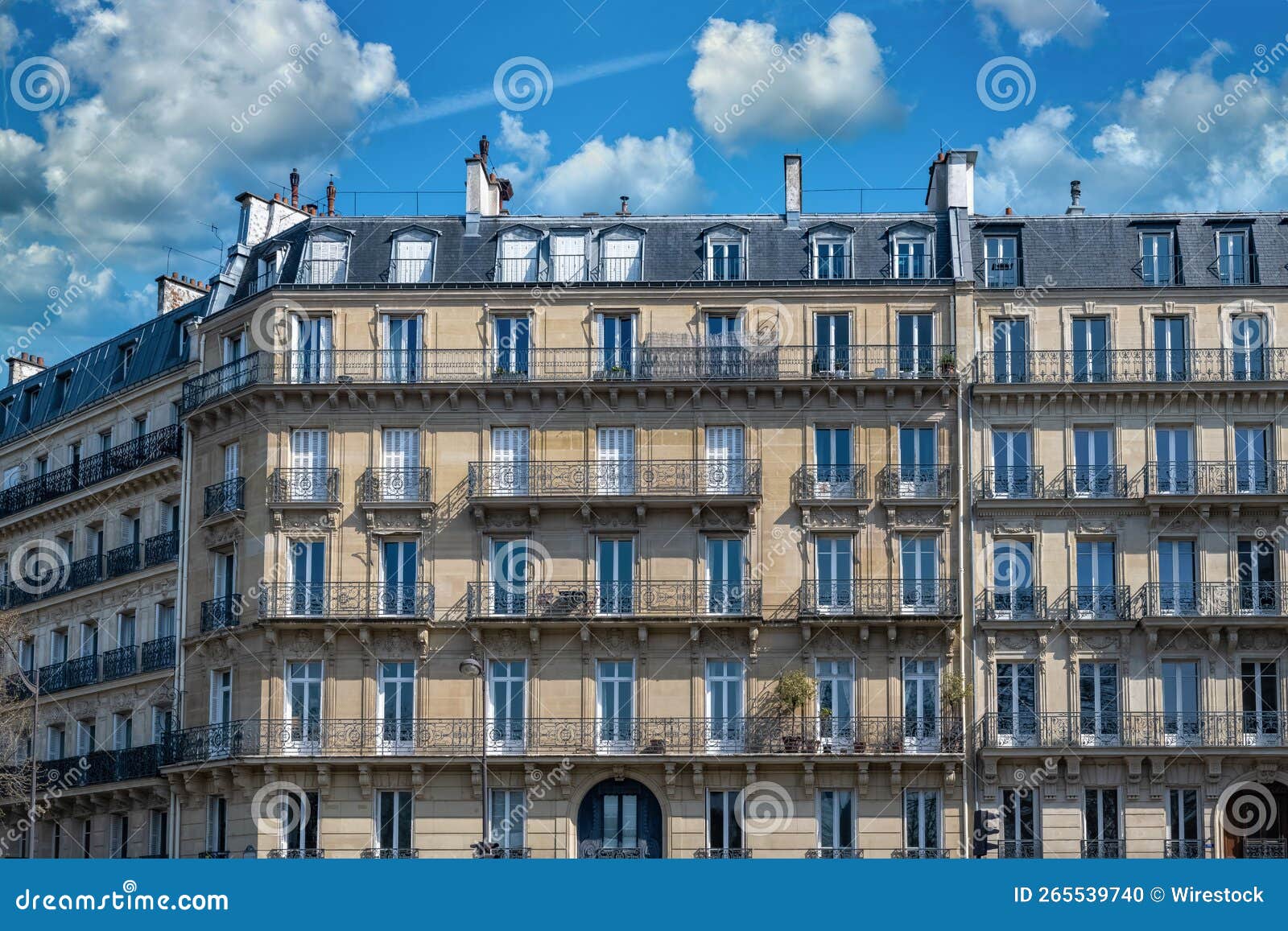 paris, luxury parisian facade