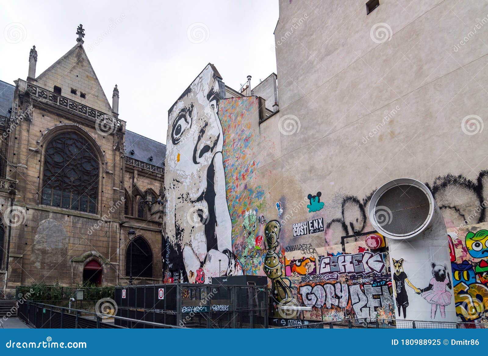 The Wall Filled with Graffiti Near Centre of Georges Pompidou Editorial  Image - Image of portrait, funny: 180988925