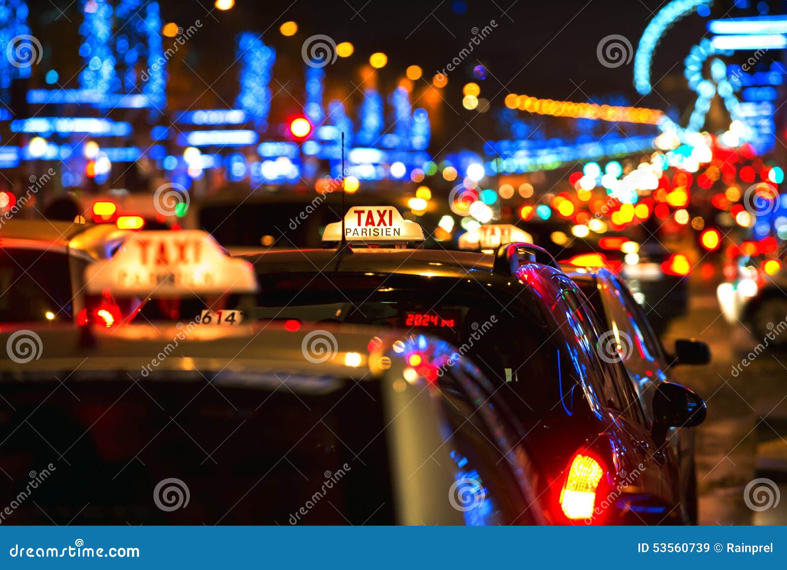 Champs-Elysées Galeries Lafayette: Pictures and video 