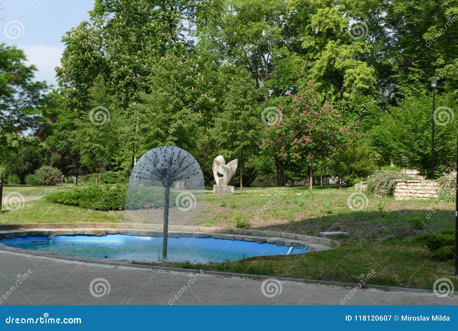 Park fountain stock image. Image of london, architecture 118120607