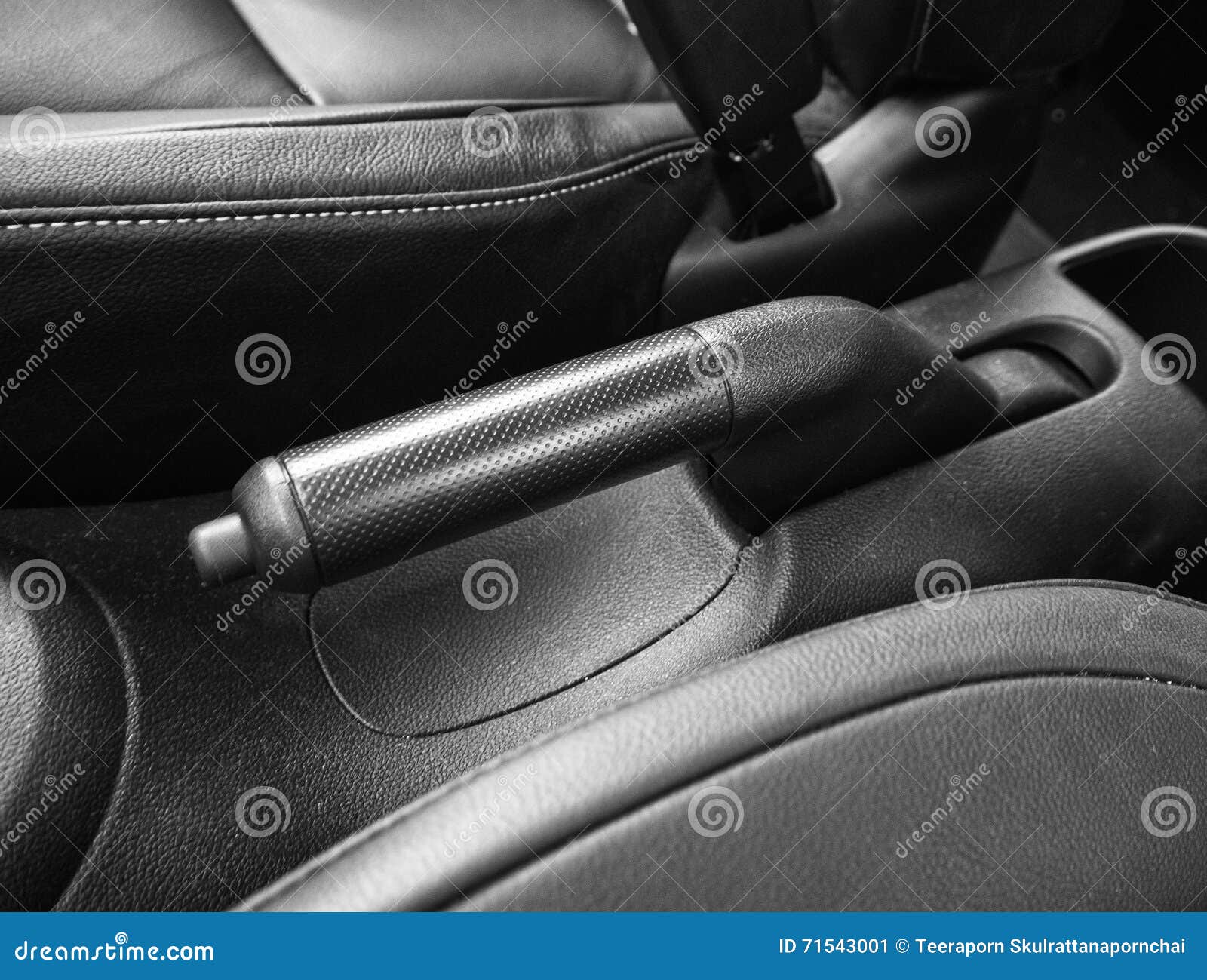 Dusver Berg kleding op zwaan Parking Brake Handbrake in Automatic Car Stock Image - Image of land,  indoors: 71543001