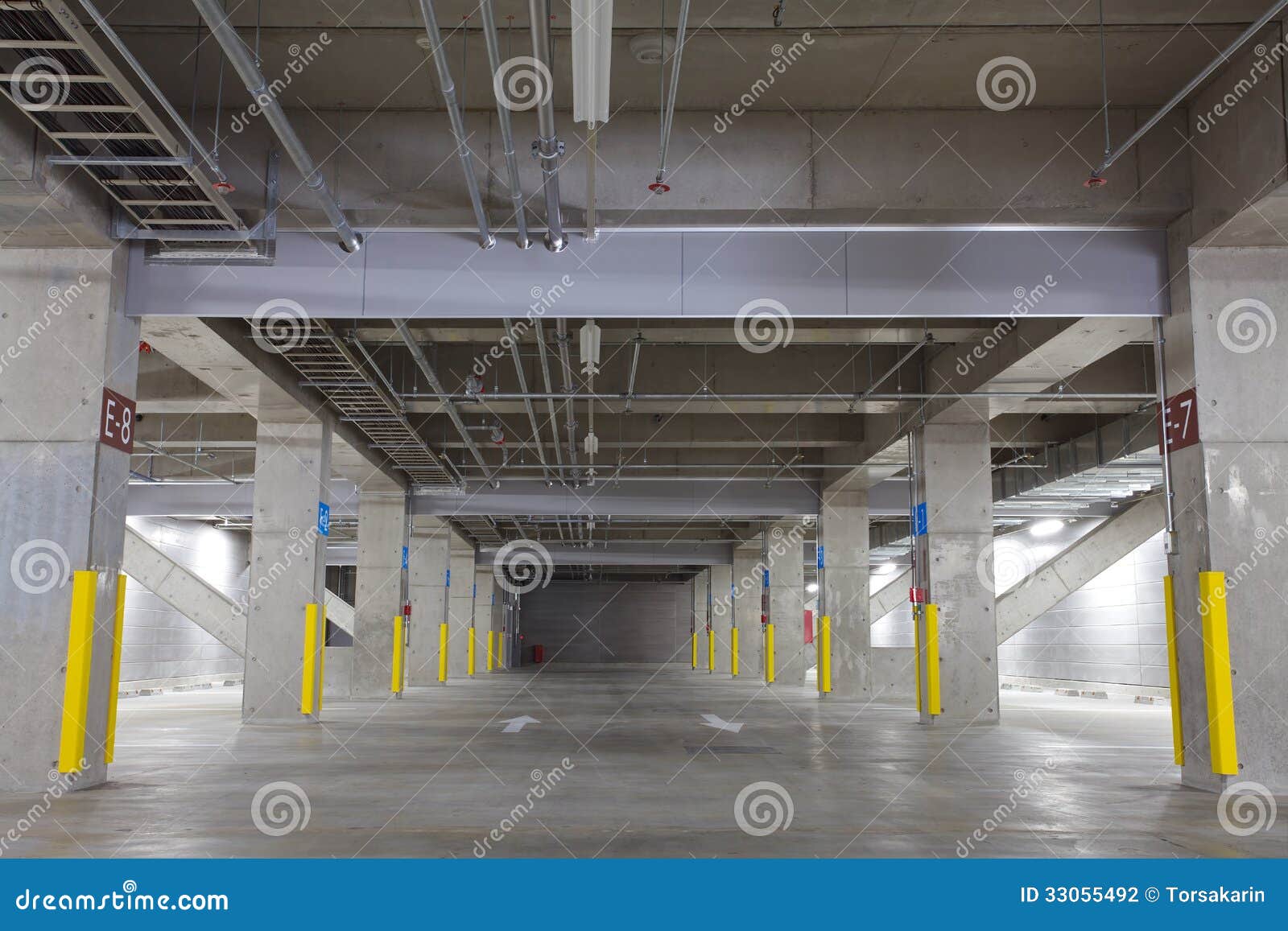  Parking  souterrain  photo stock Image du achat 