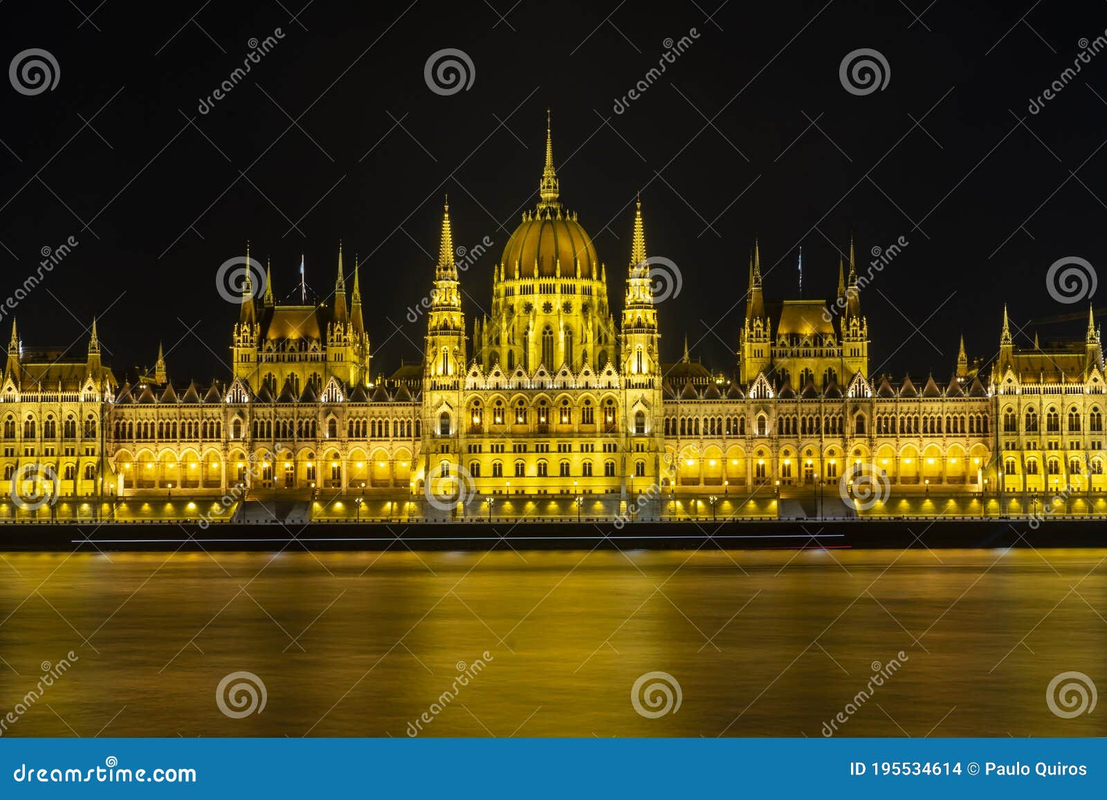 the parlament - budapest - hungary magyarorszag