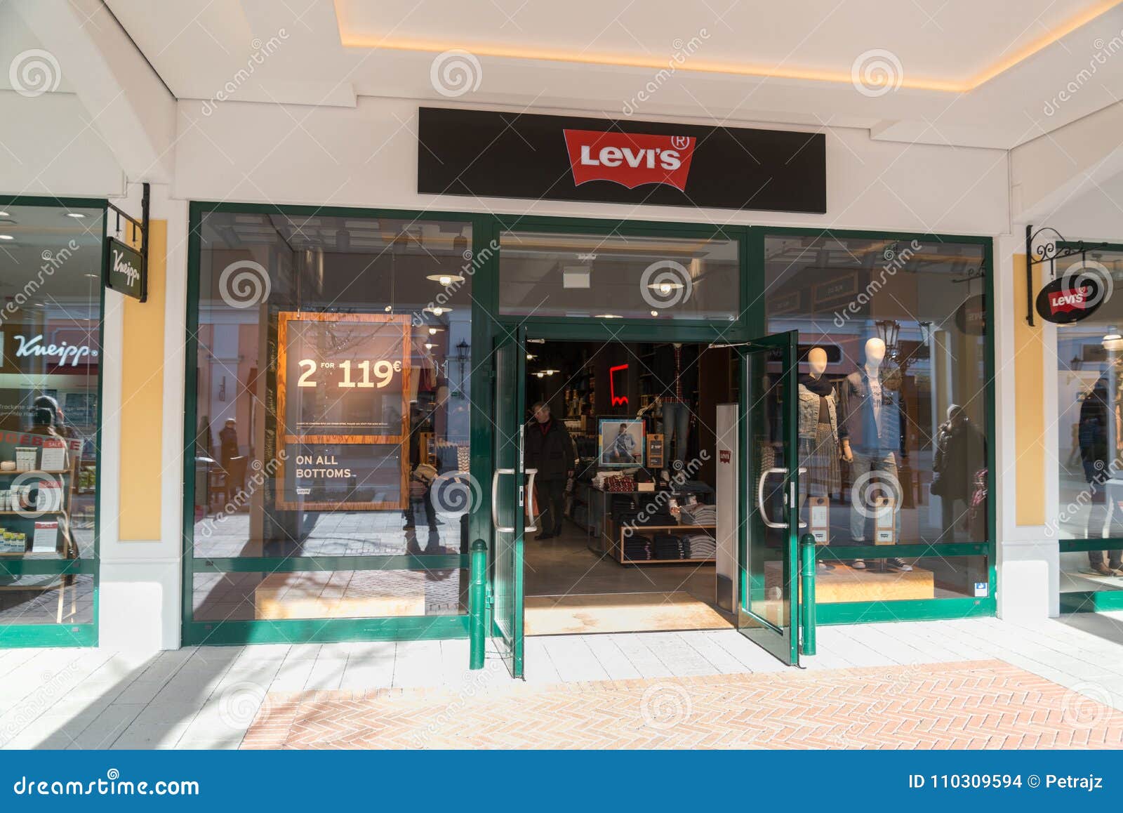 Levis Store in Parndorf, Austria. Editorial Stock Image - Image of ...