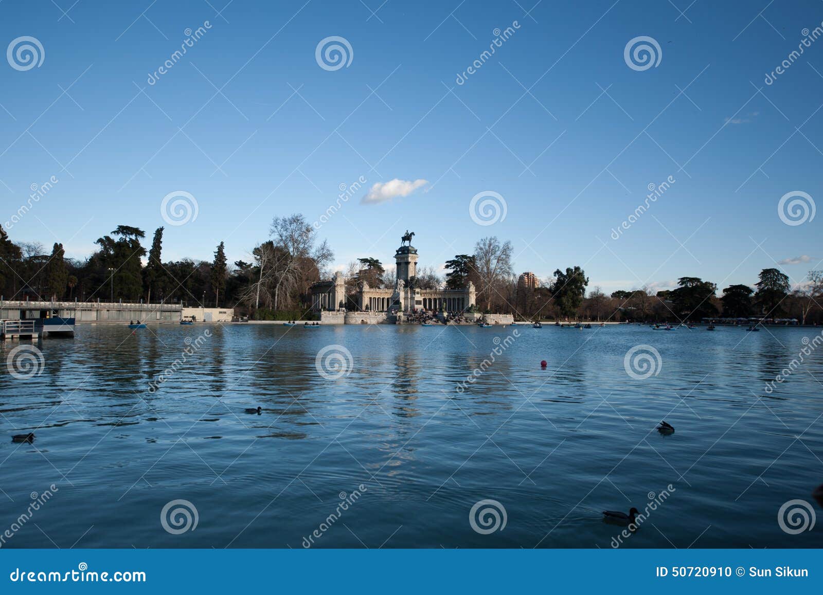 parque de buen retiro madrid