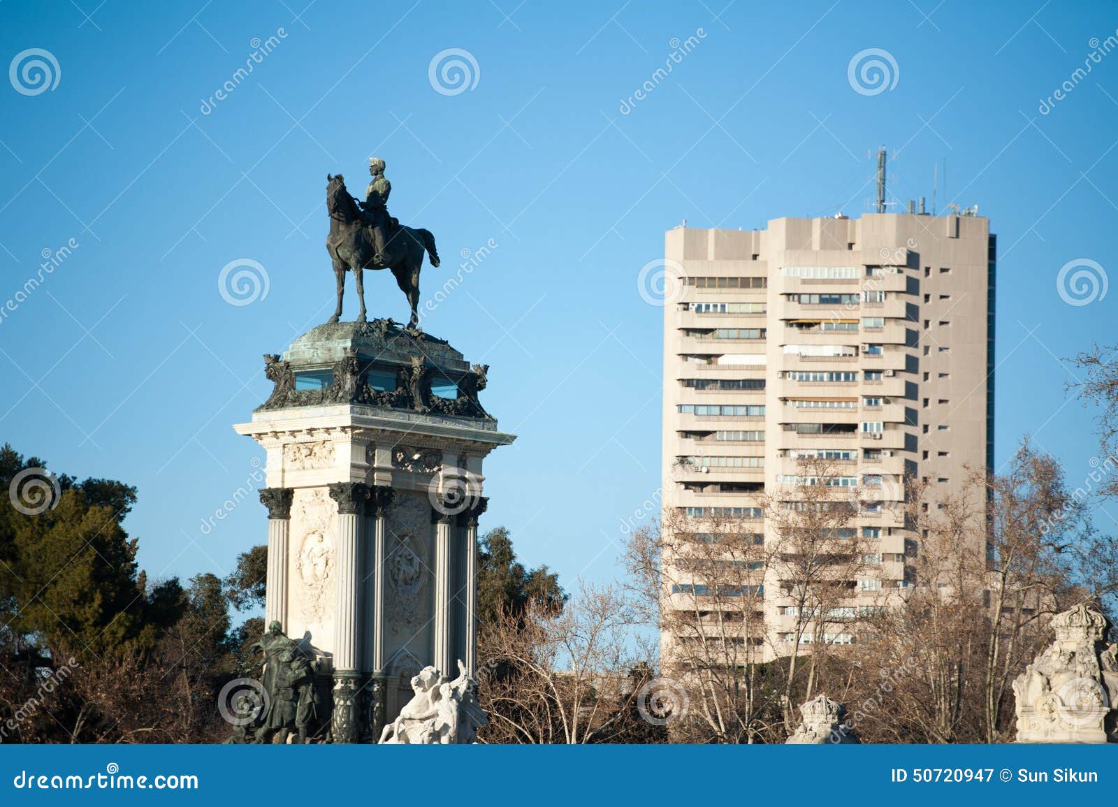 parque de buen retiro madrid