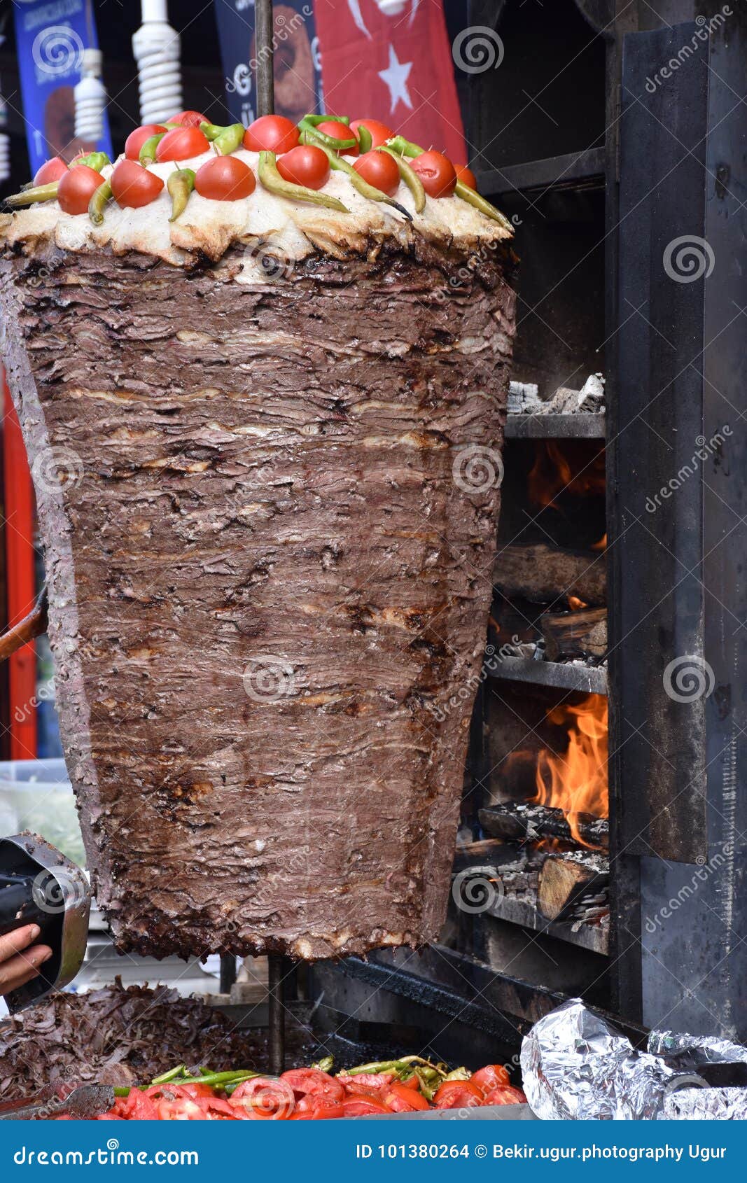 Parrilla Tradicional Del Kebab De Doner Del Turco Foto de archivo