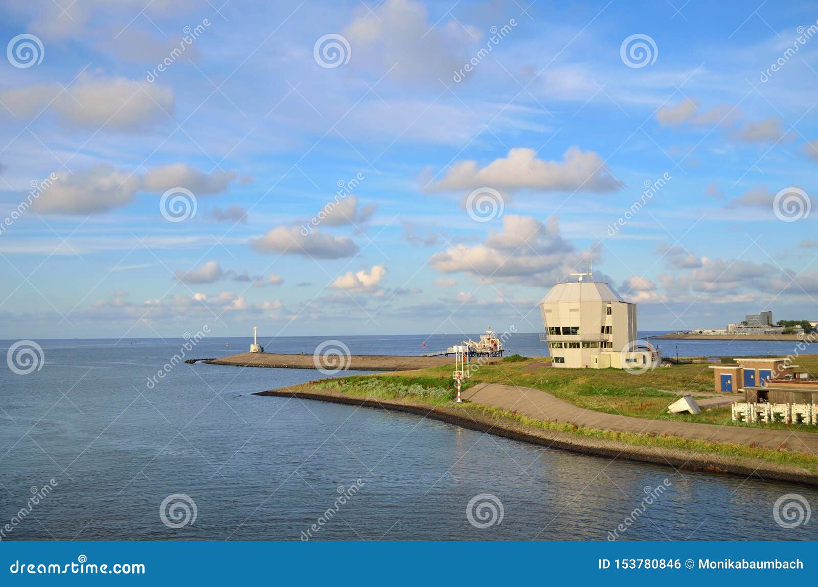 oven Samengesteld Donker worden Part of Harbor with Ocean at Den Helder in the Netherlands Editorial Photo  - Image of nautical, water: 153780846