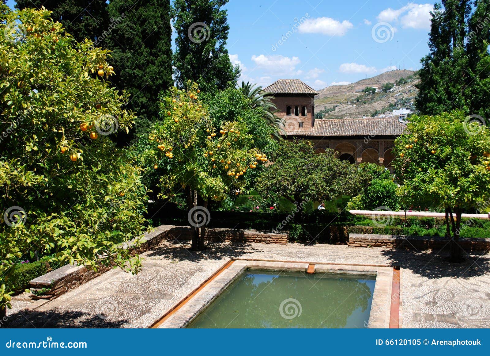 PartalGärten, Alhambra Palace Stockbild Bild von himmel, palast