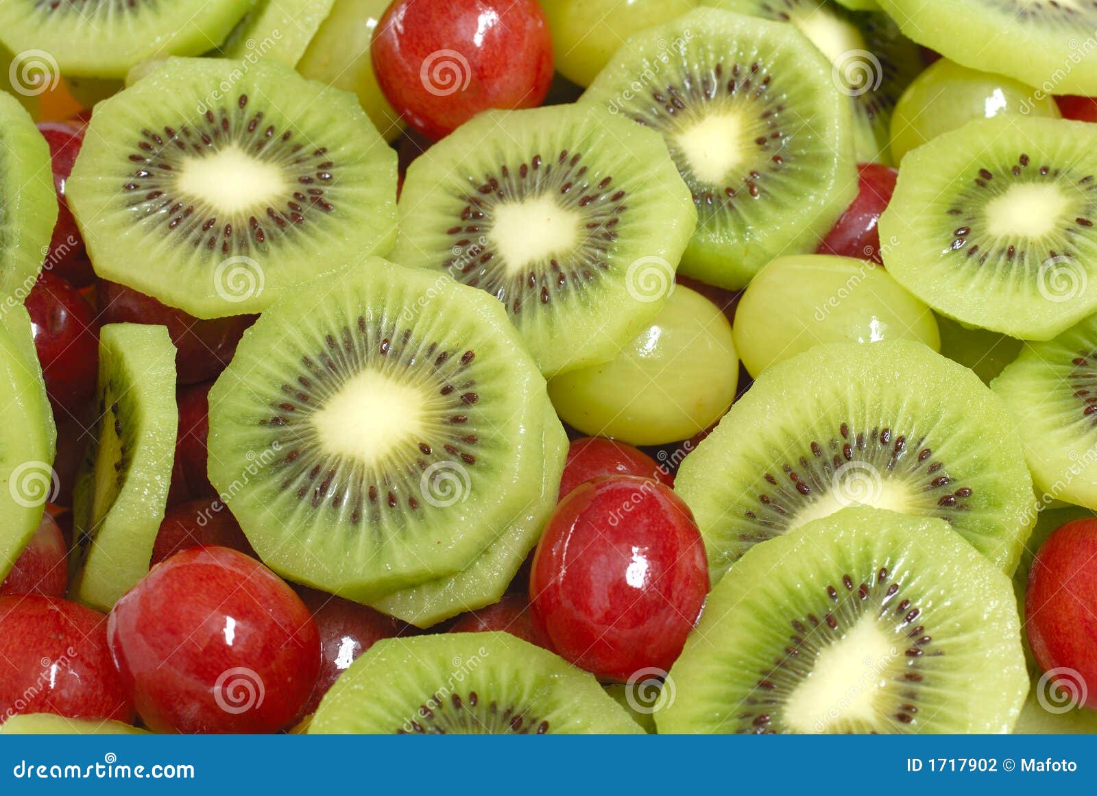 Particolare dell'insalata di frutta in bacino