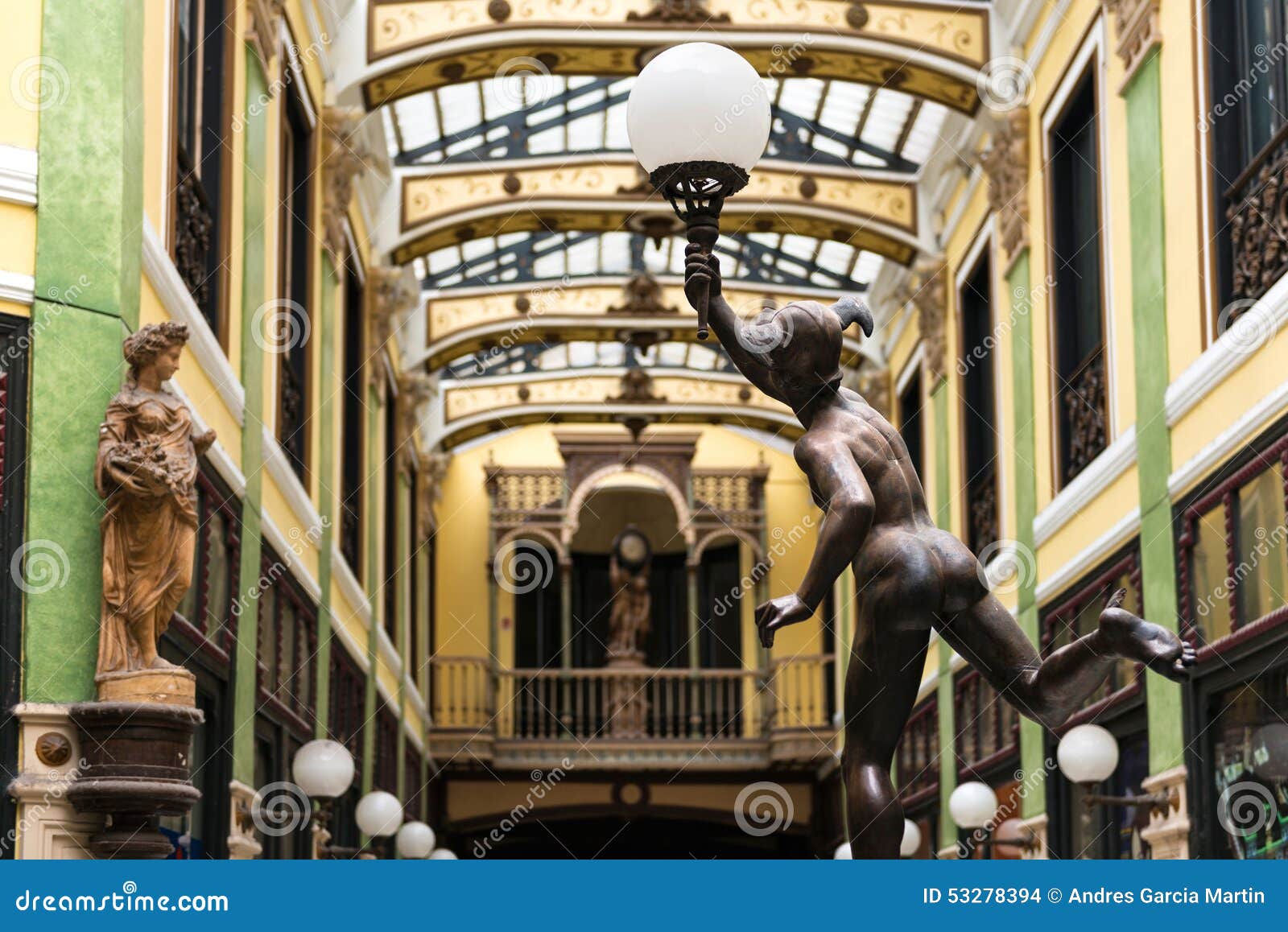 pasaje gutierrez and mercury sculpture in valladolid